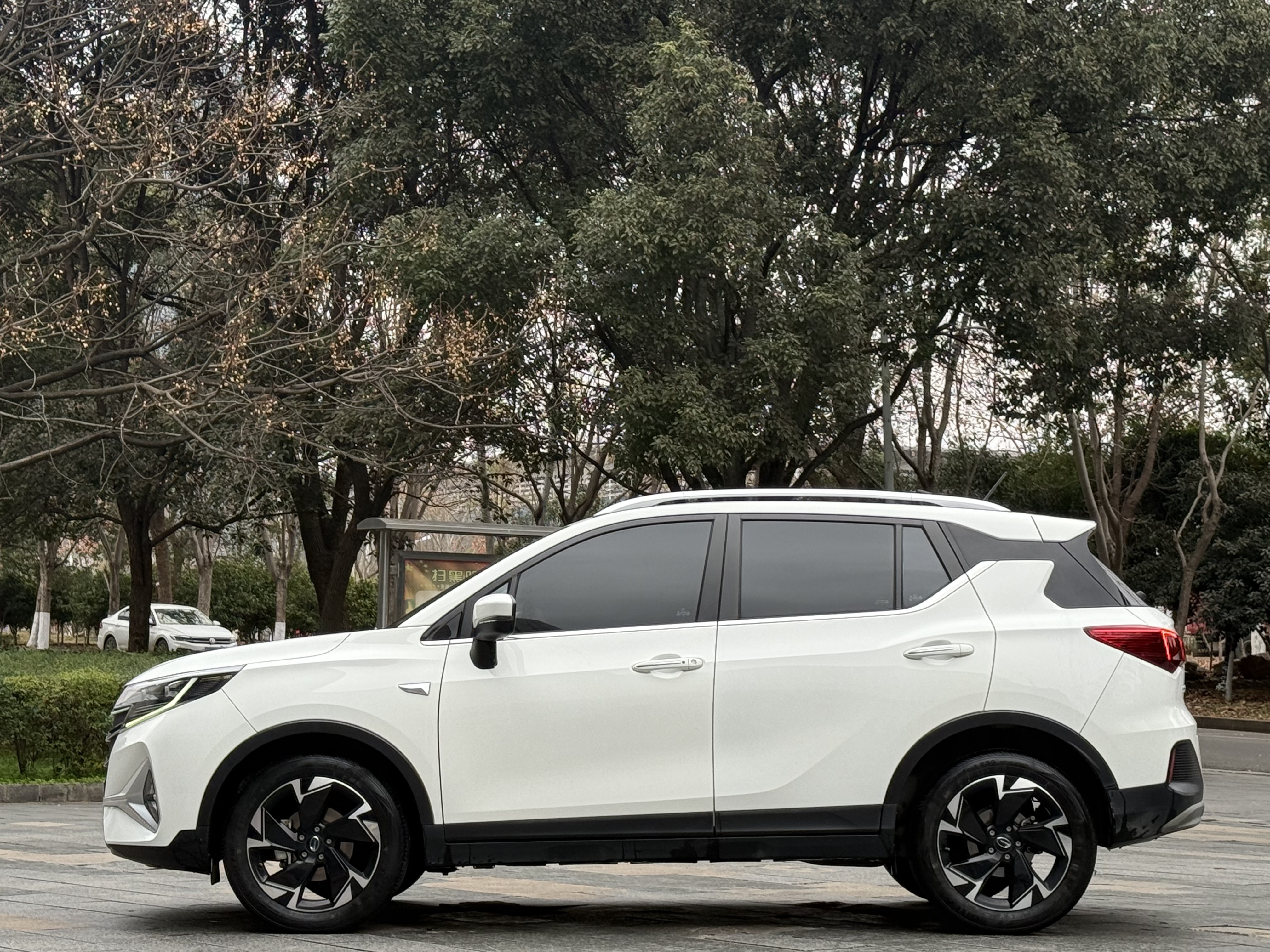 GAC Trumpchi GS3 2021 #4 GAC Trumpchi GS3 2021 car image #4