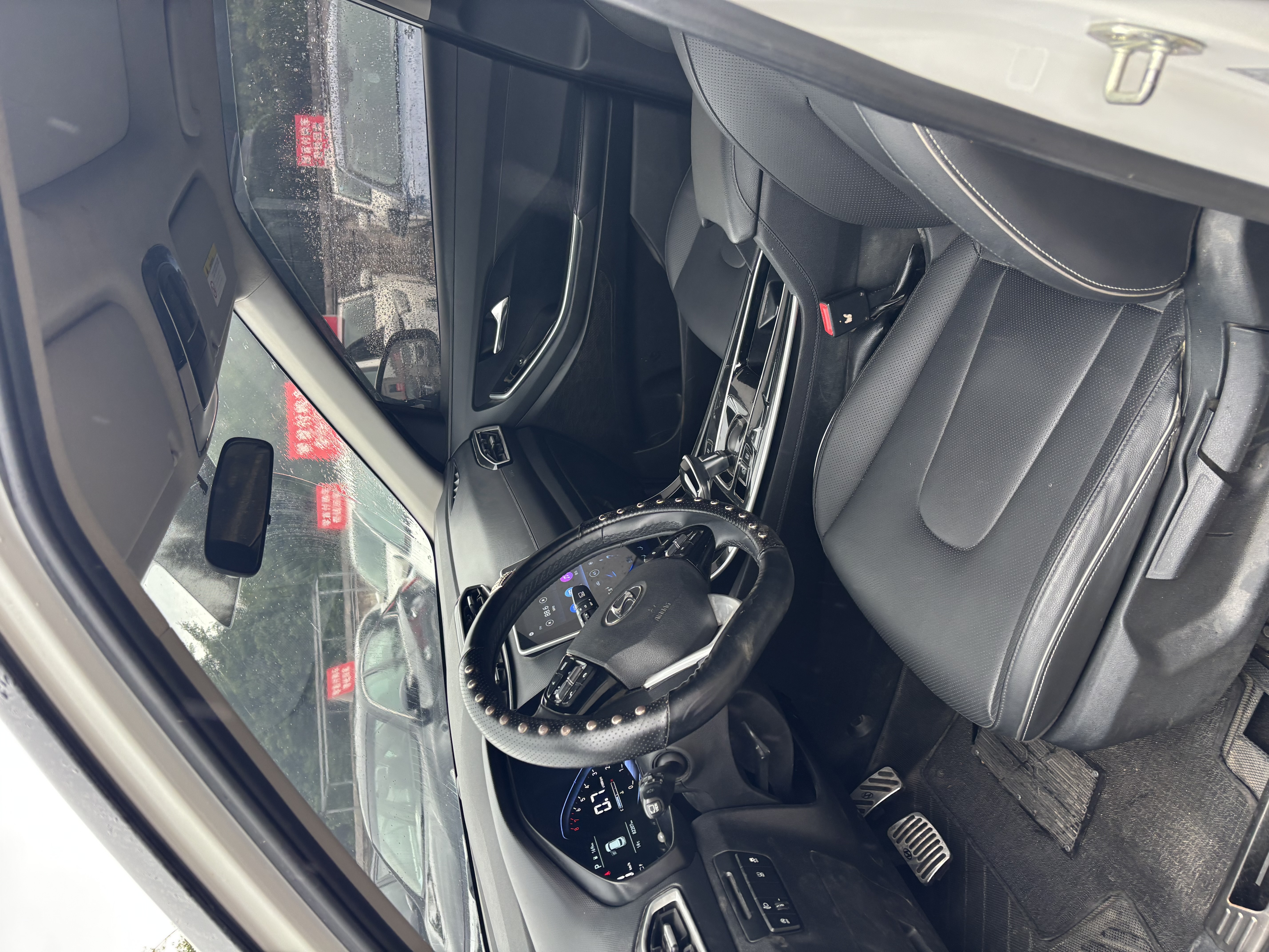 Hyundai Santa Fe 2020 car image #4