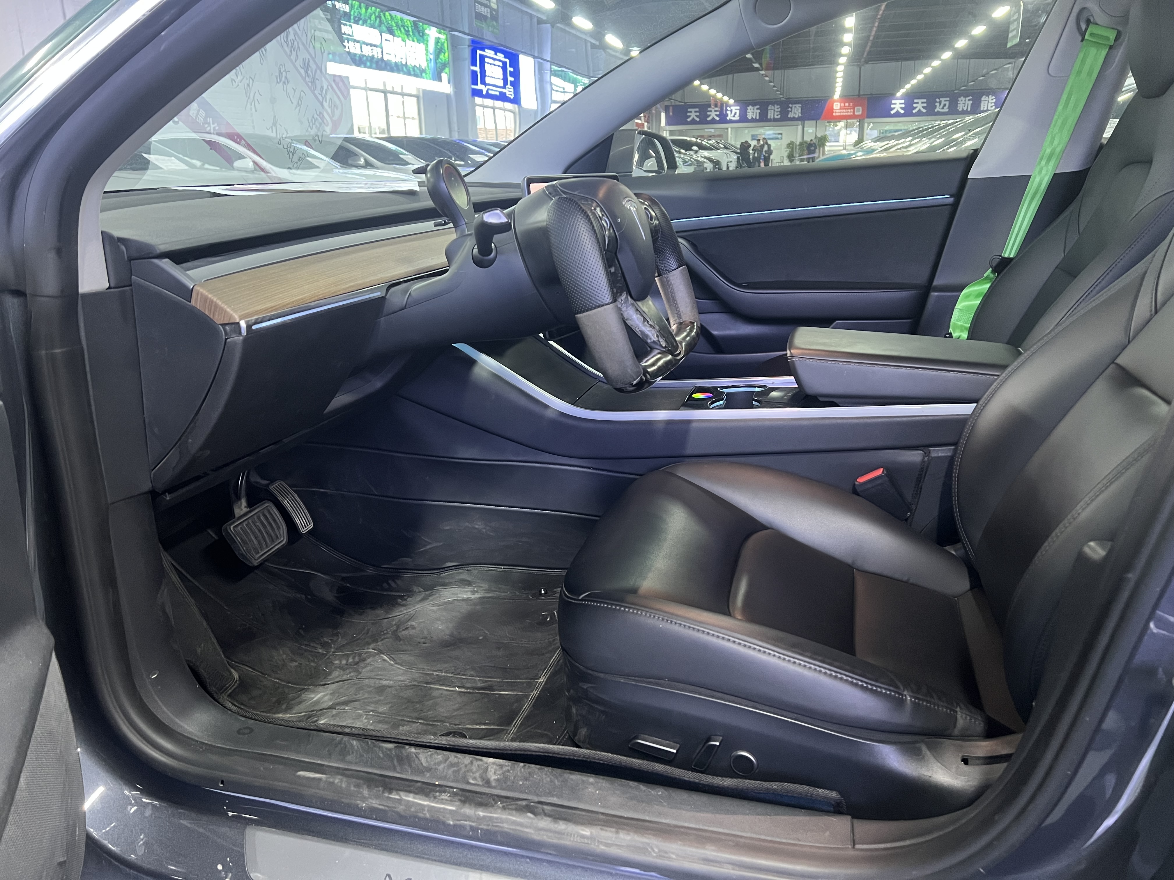 Tesla Model 3 2021 #4 Tesla Model 3 2021 car image #4