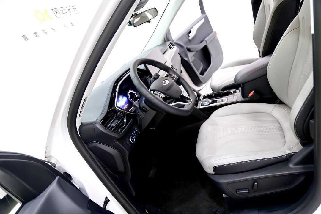 Ford Escape 2022 immagine di auto #4