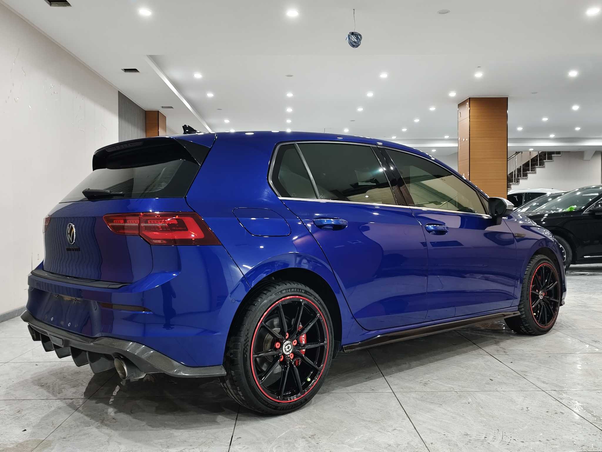 Volkswagen Golf 2021 car image #4
