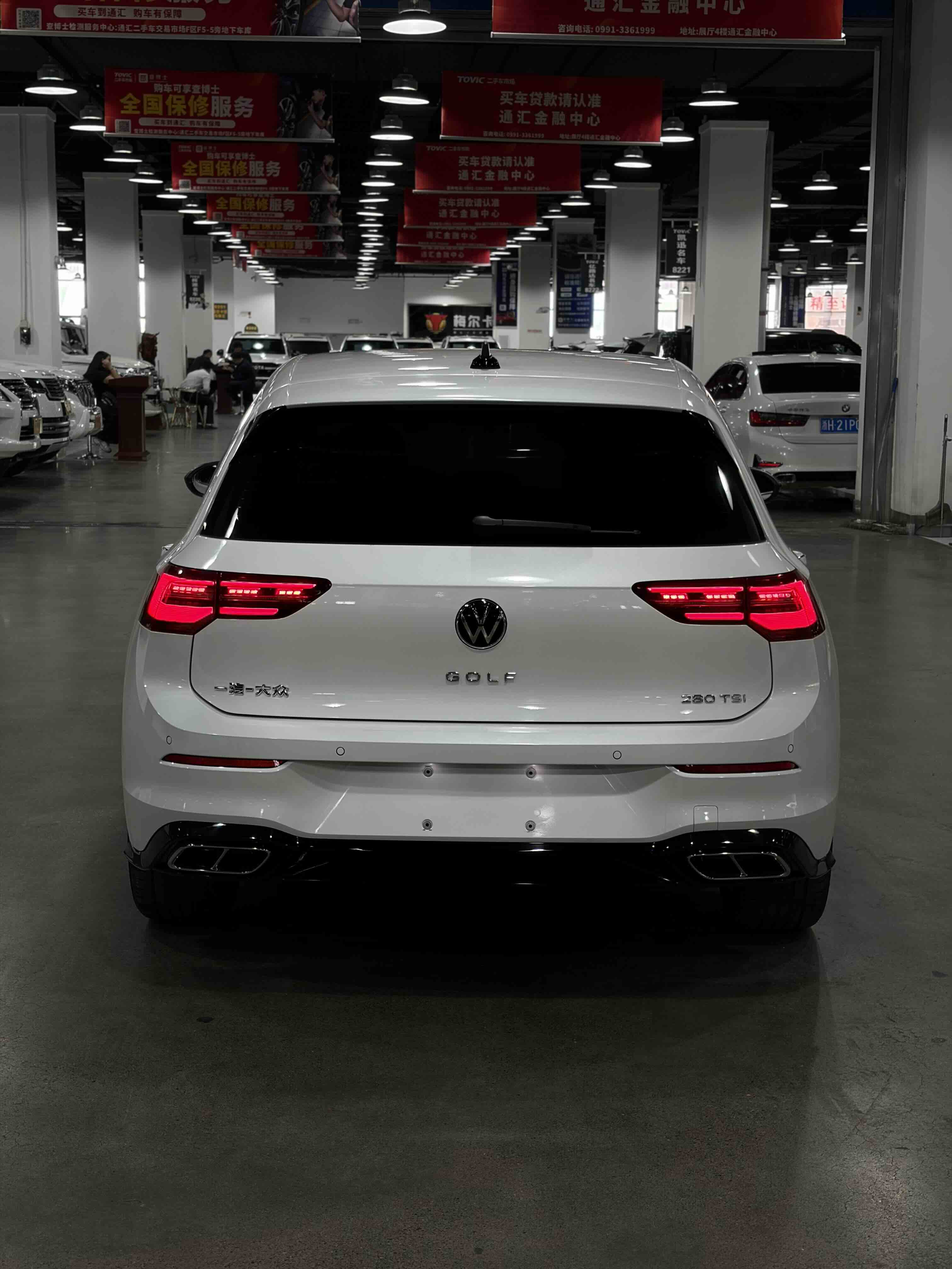 Volkswagen Golf 2024 car image #4