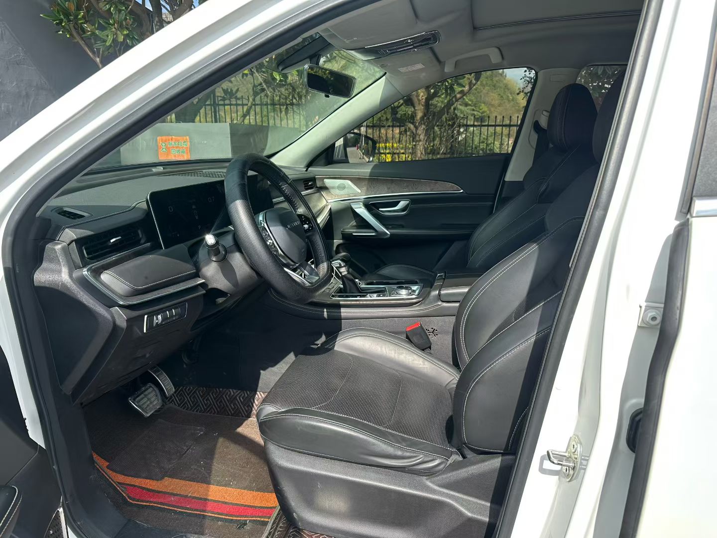 X70 PLUS 2021 car image #4