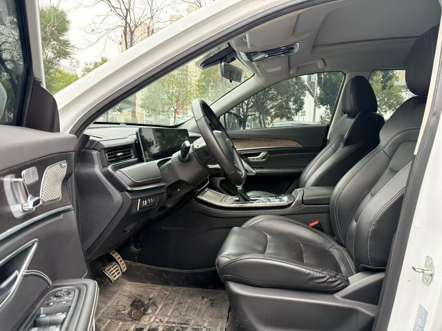 X70 PLUS 2021 car image #4