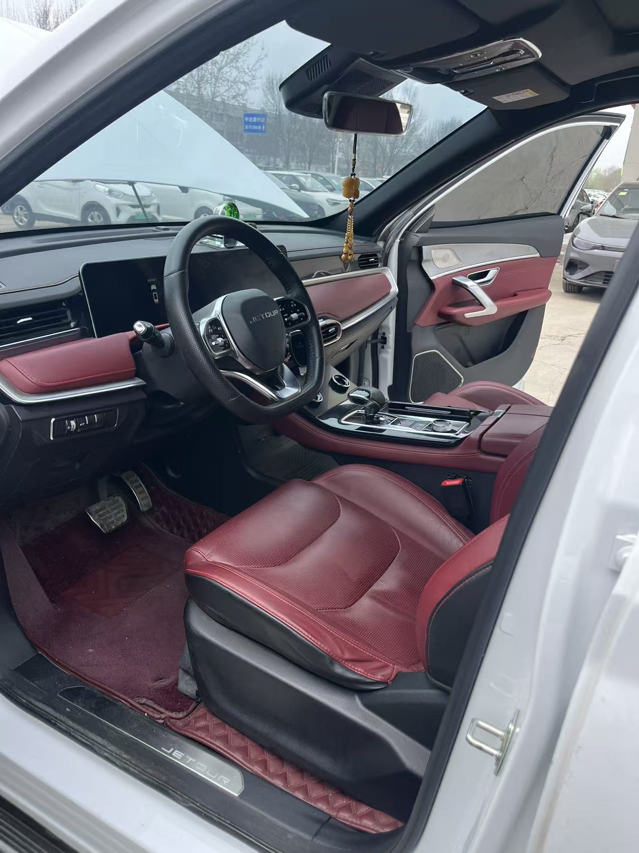 X70 PLUS 2021 car image #4