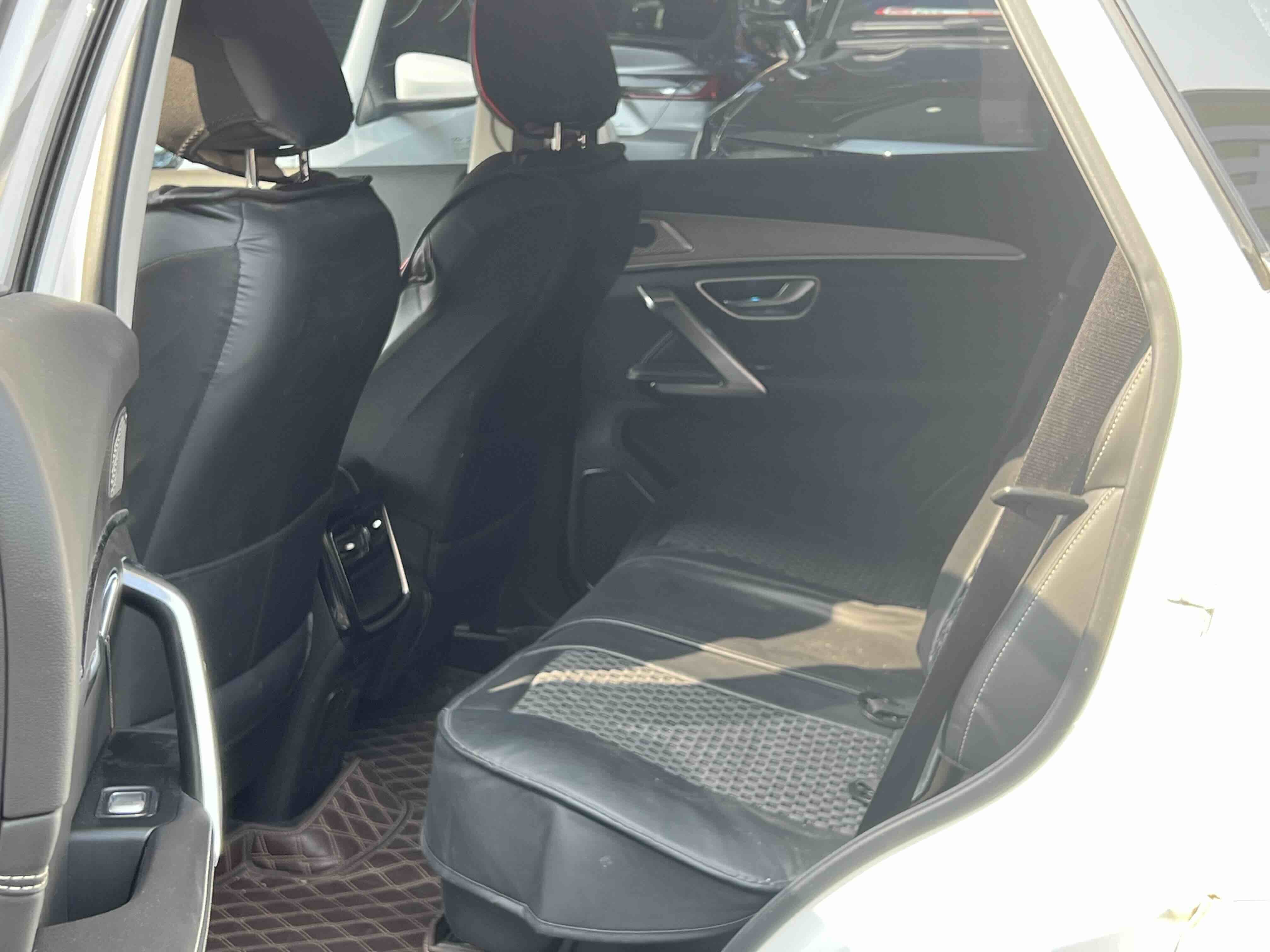 Jetour X70 PLUS 2021 #4 Jetour X70 PLUS 2021 car image #4