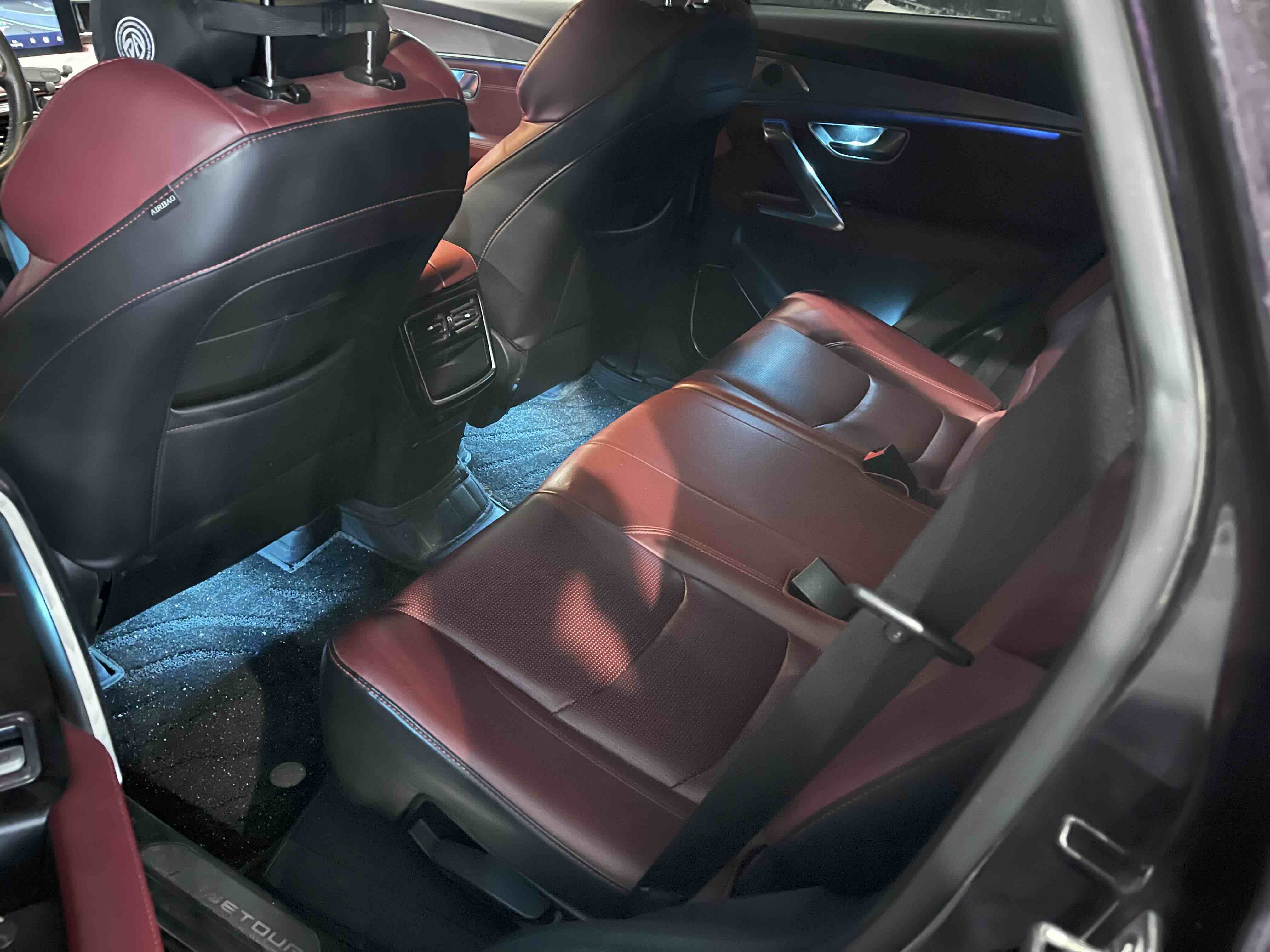 X70 PLUS 2021 car image #4