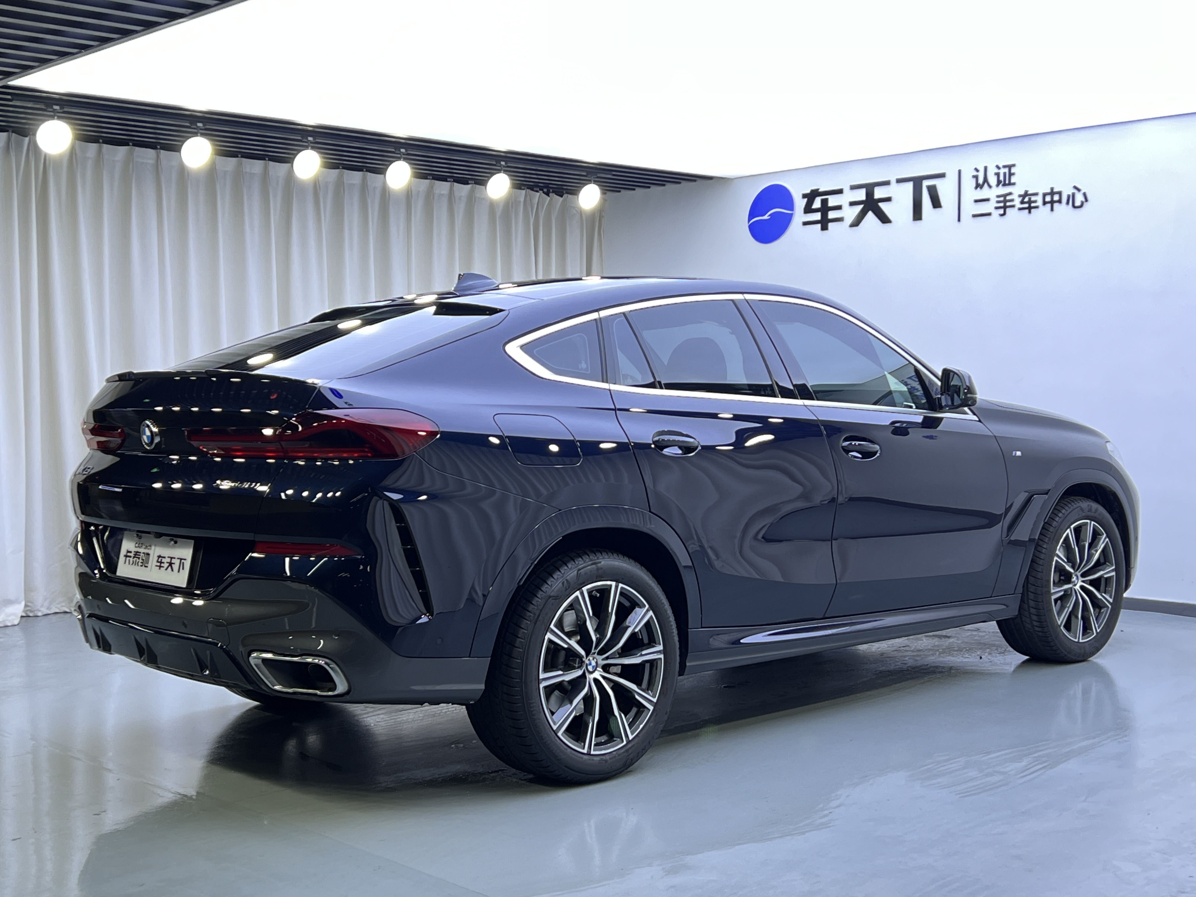 BMW X6 2022 car image #4