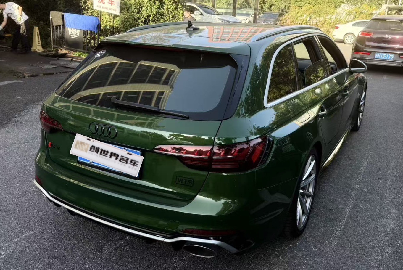 Audi RS 4 2021 #4 Audi RS 4 2021 изображение автомобиля #4