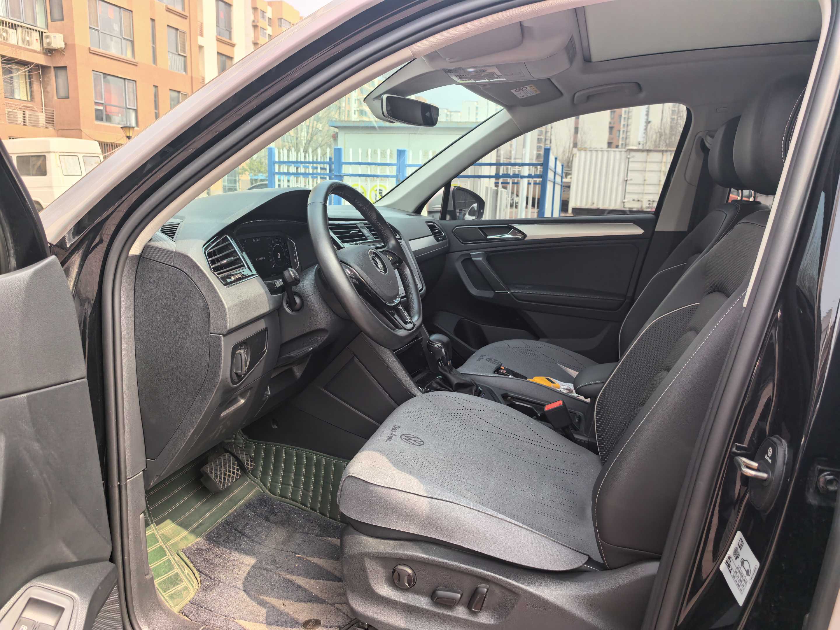 Volkswagen Tiguan L New Energy 2021 imagen de coche #4