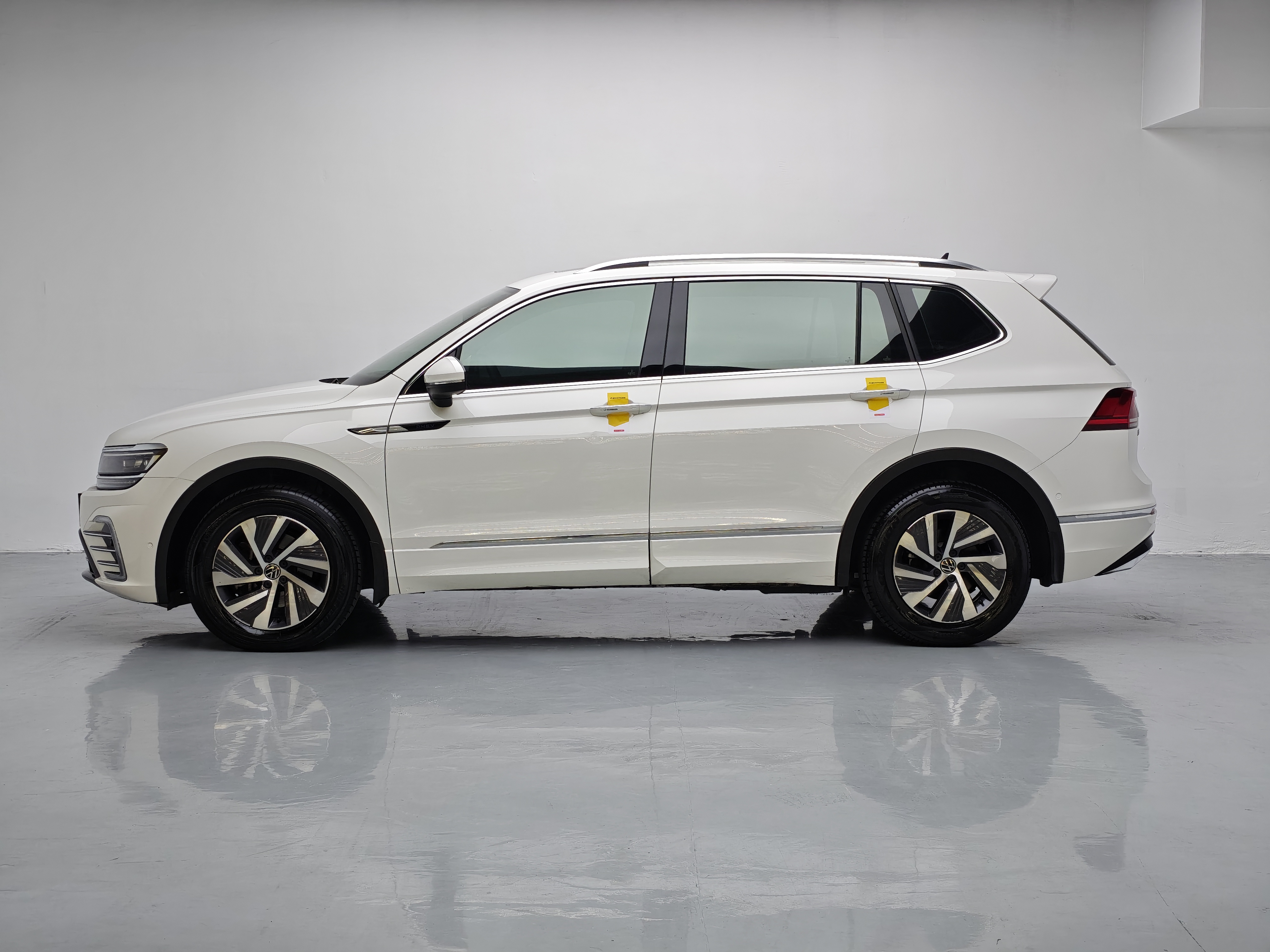 Volkswagen Tiguan L New Energy 2021 изображение автомобиля #4