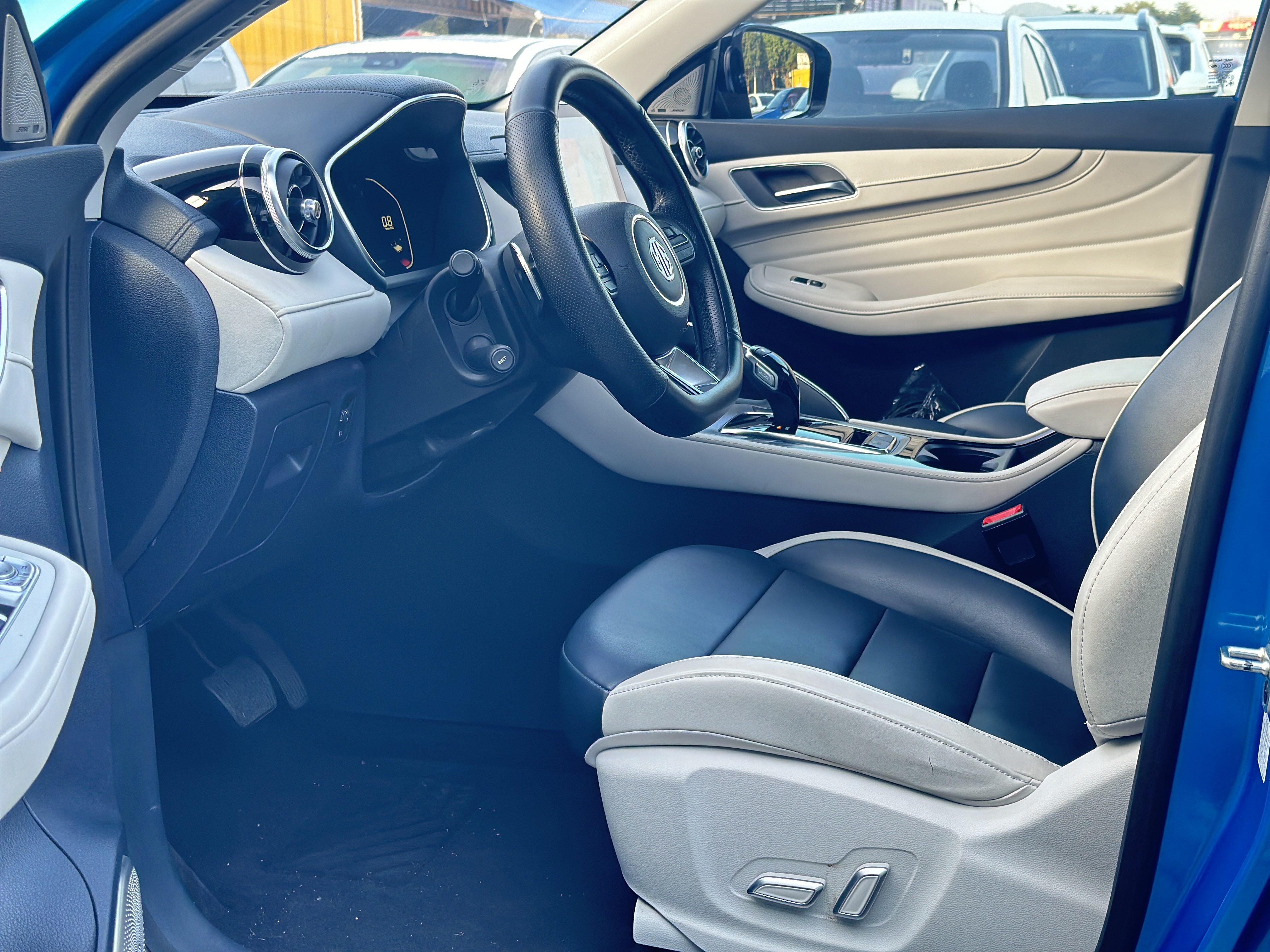 MG Pilot 2021 car image #4