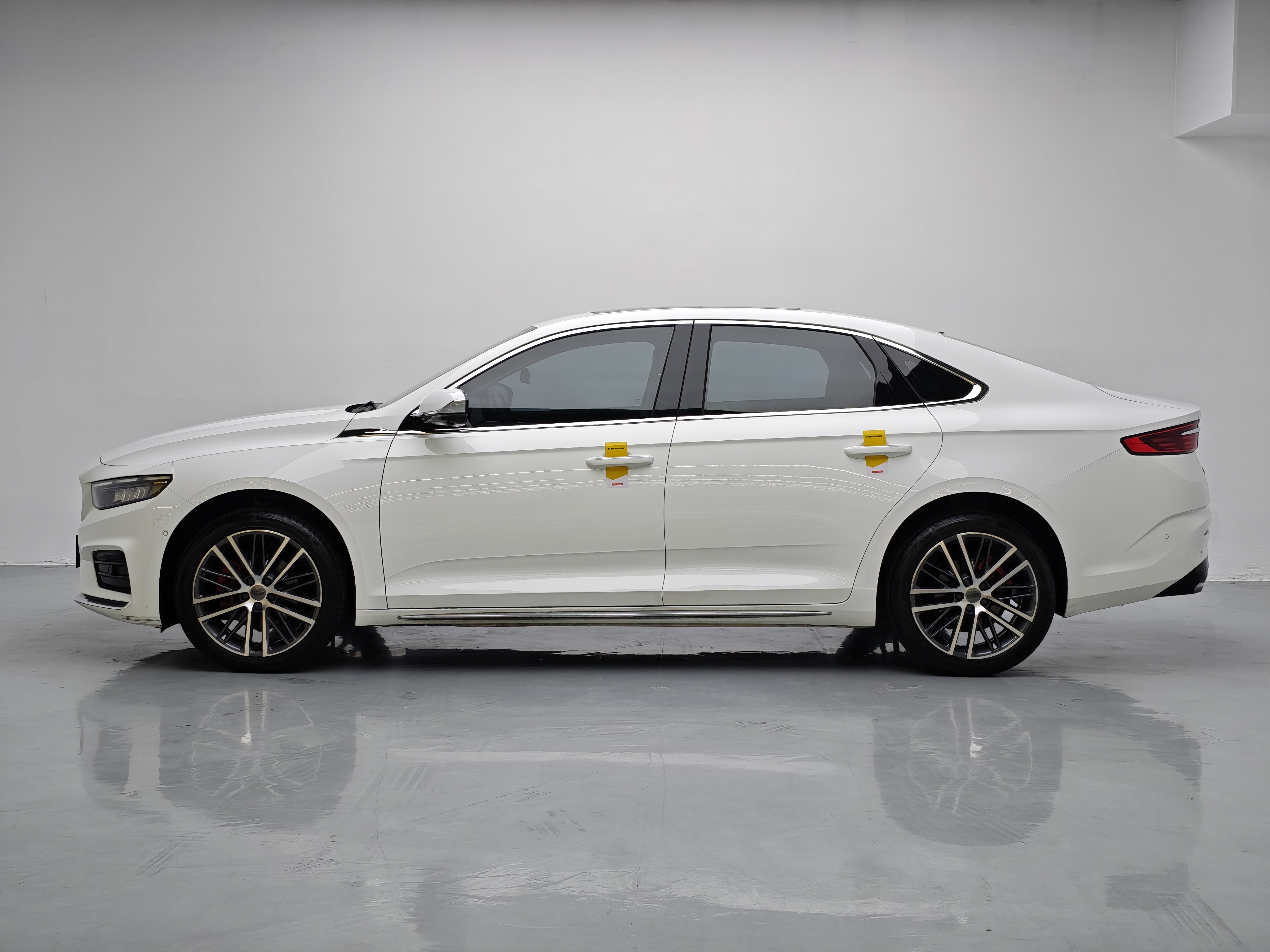 Preface 2022 car image #4