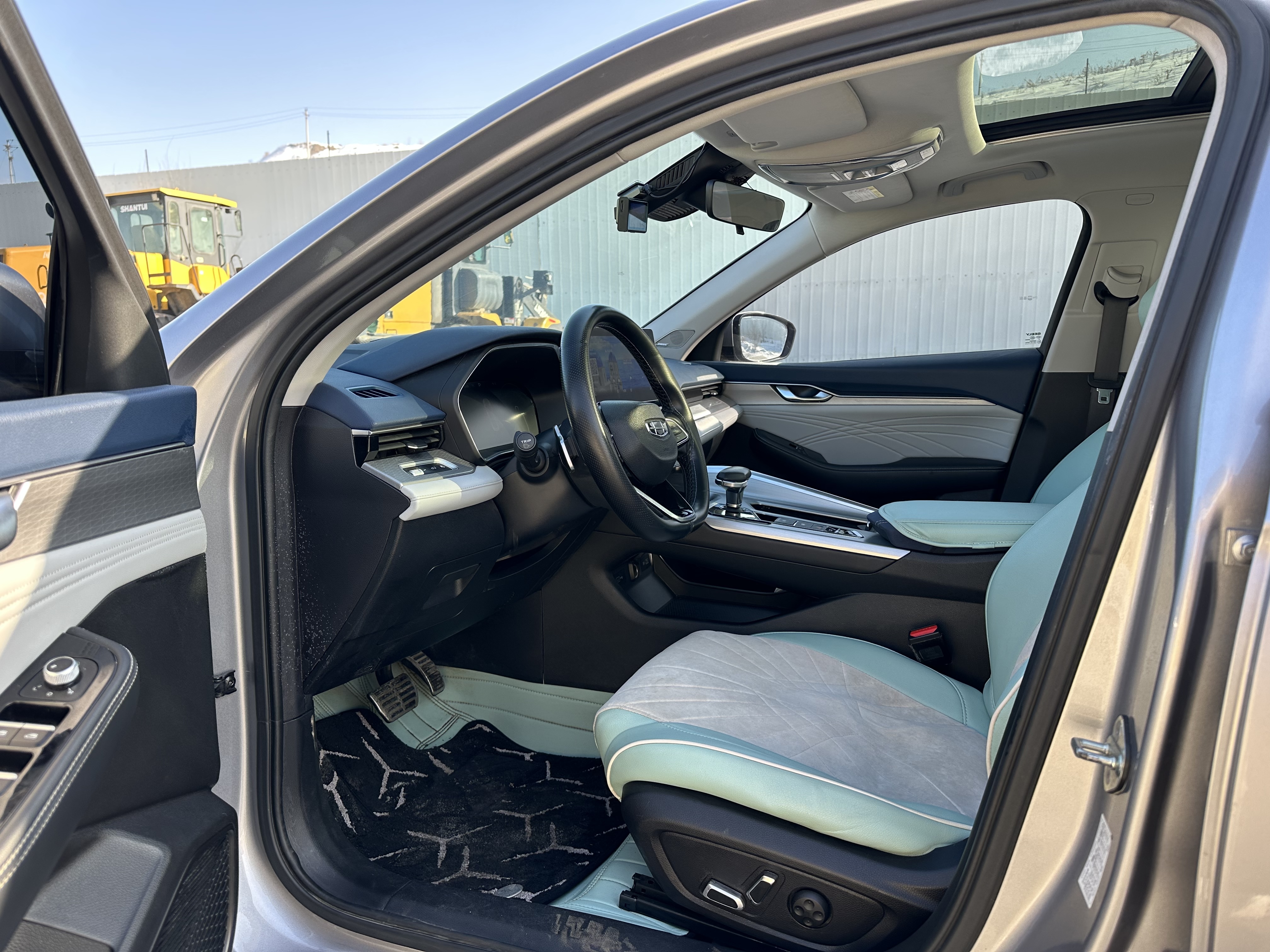 GEELY Preface 2022 car image #4