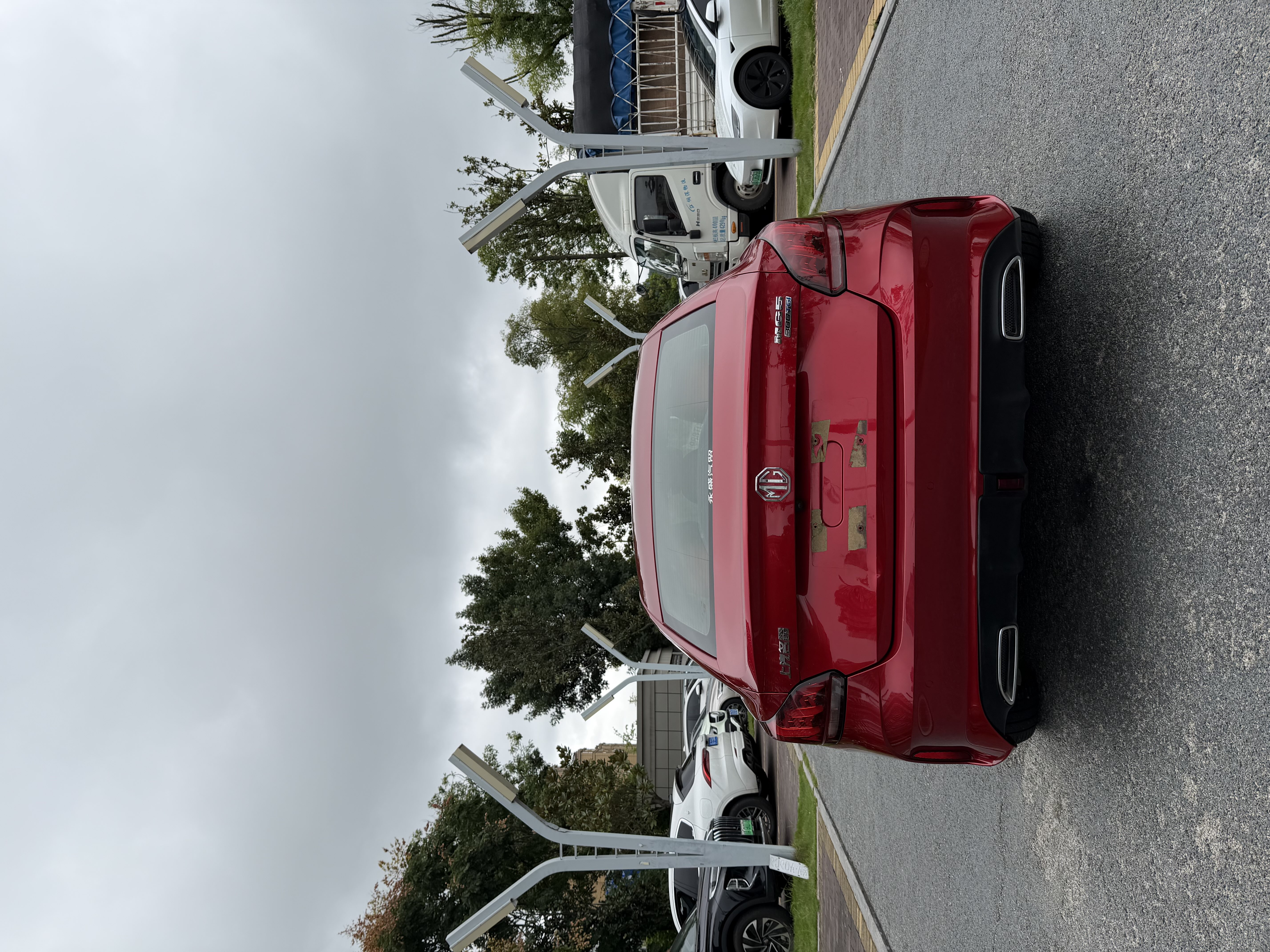 5 2022 car image #4