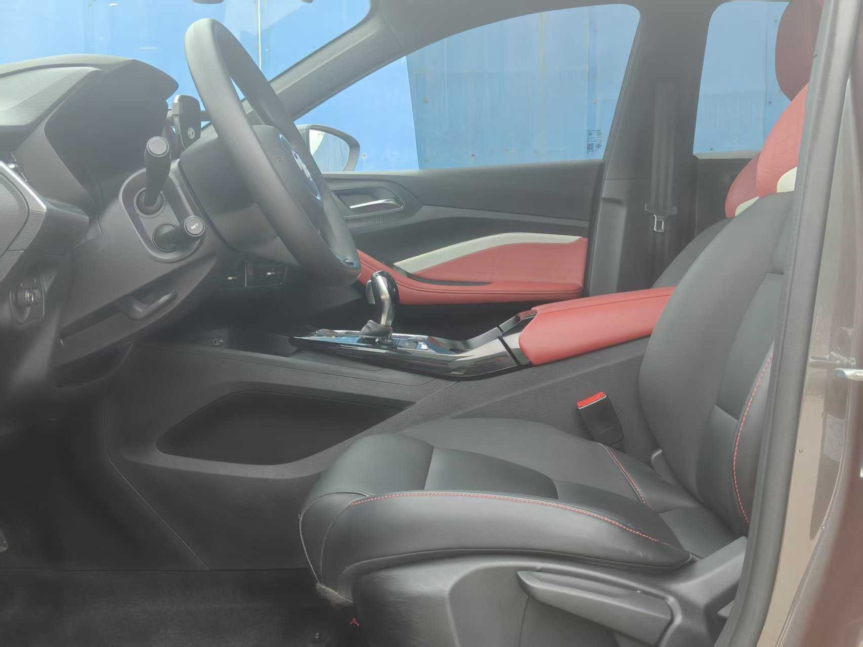 5 2021 car image #4