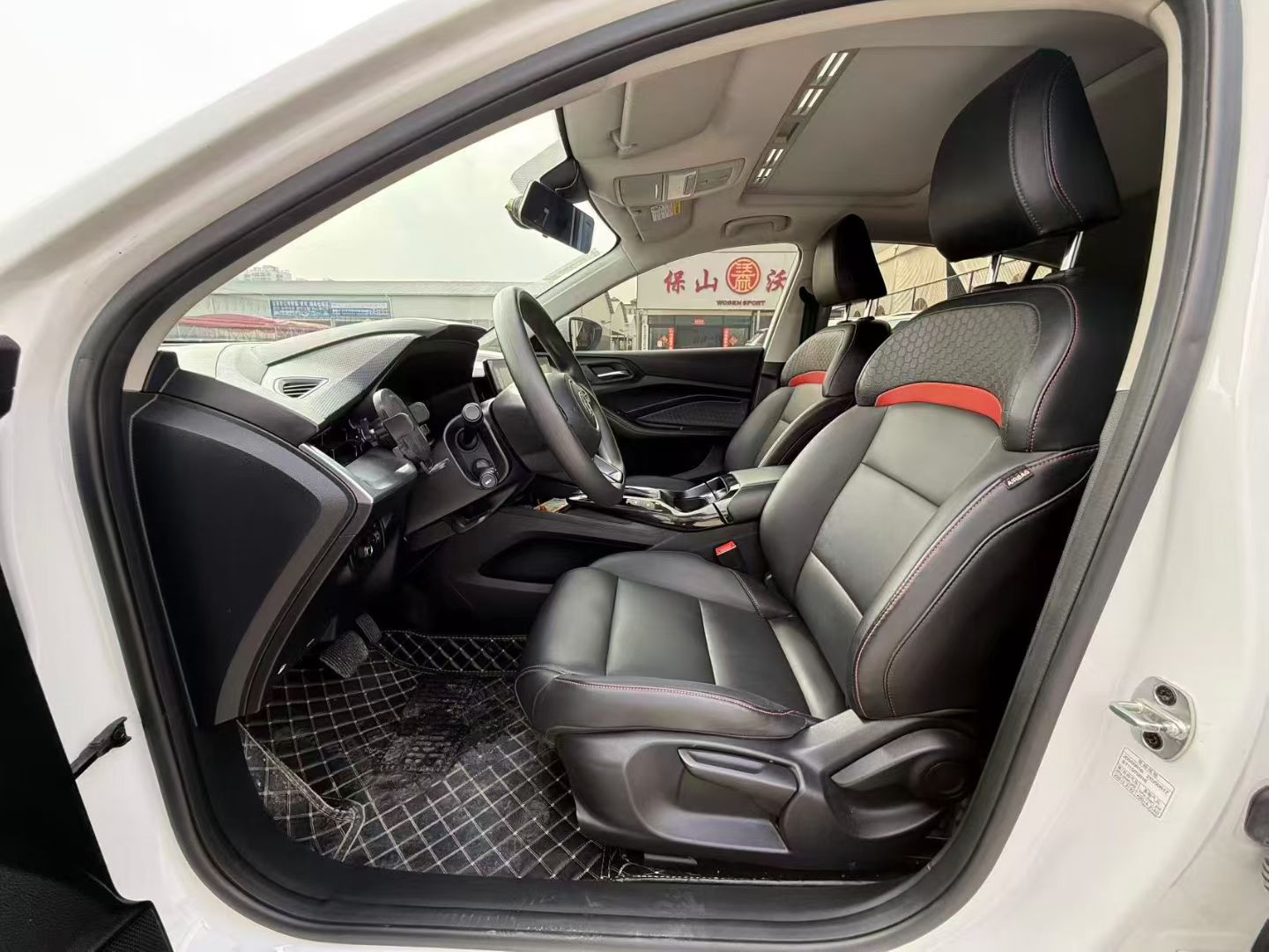 5 2021 #4 5 2021 immagine di auto #4