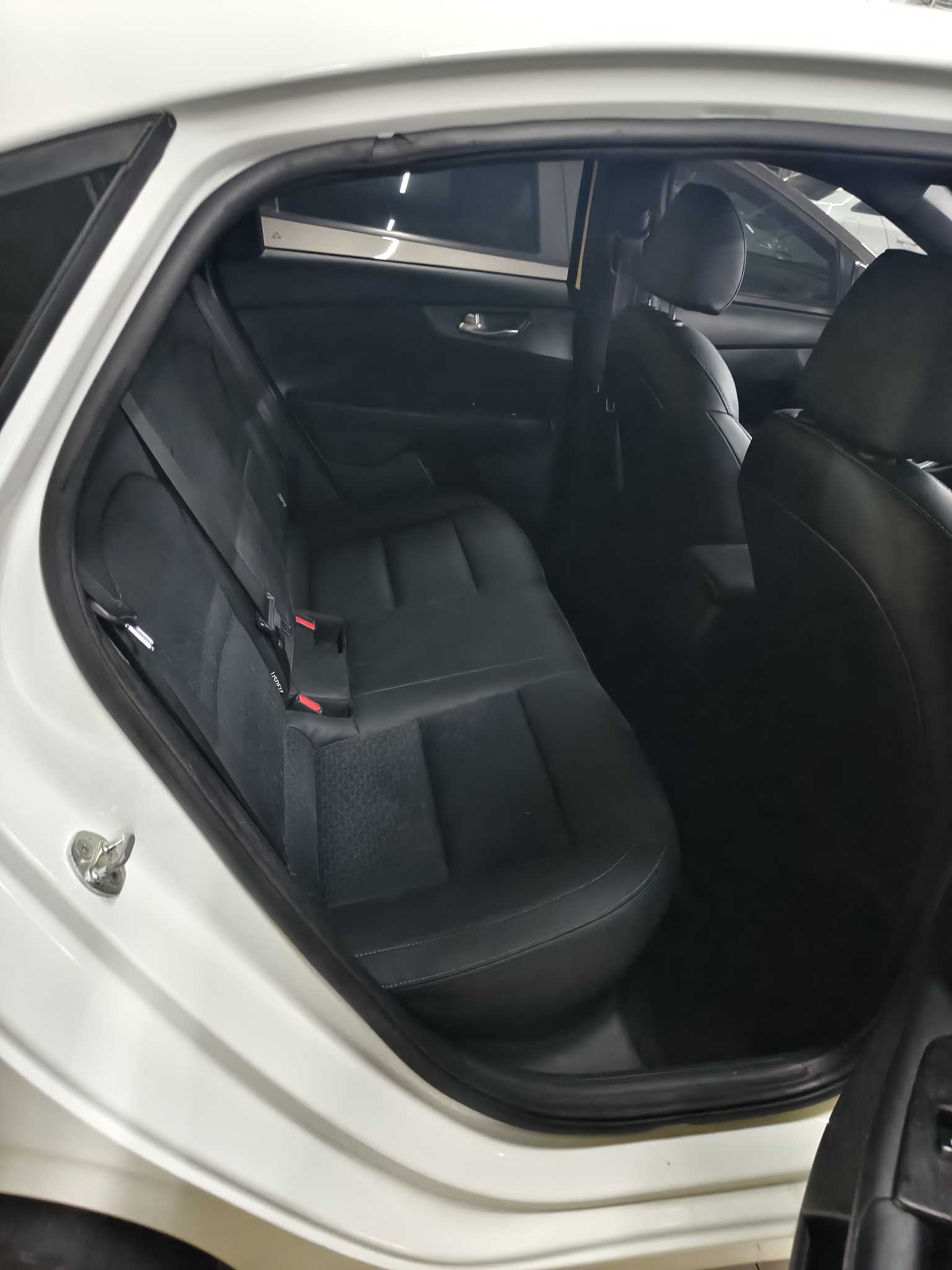 起亚 起亚K3新能源 2021 汽车图片 #4