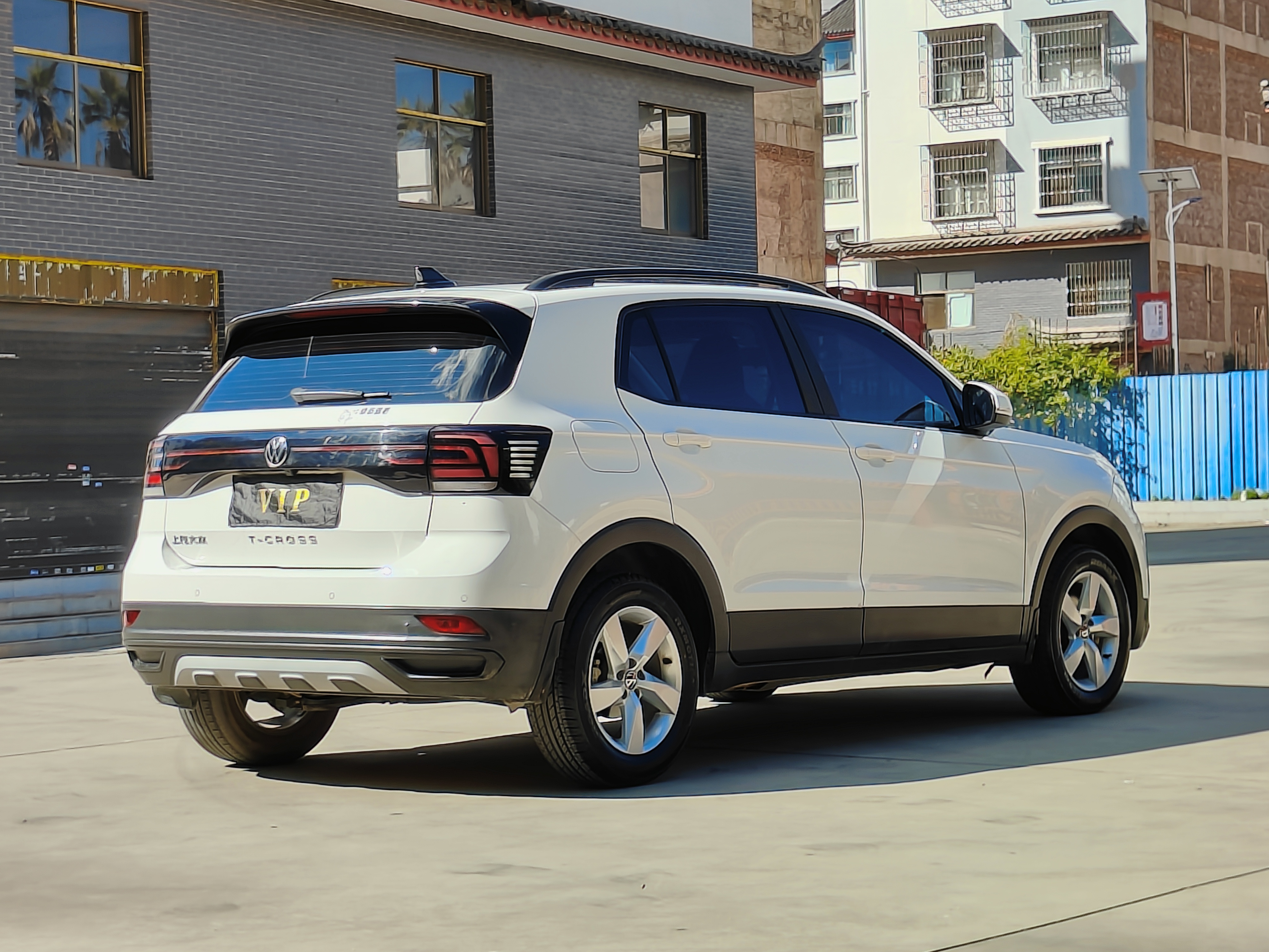 Volkswagen T-Cross 2021 car image #4