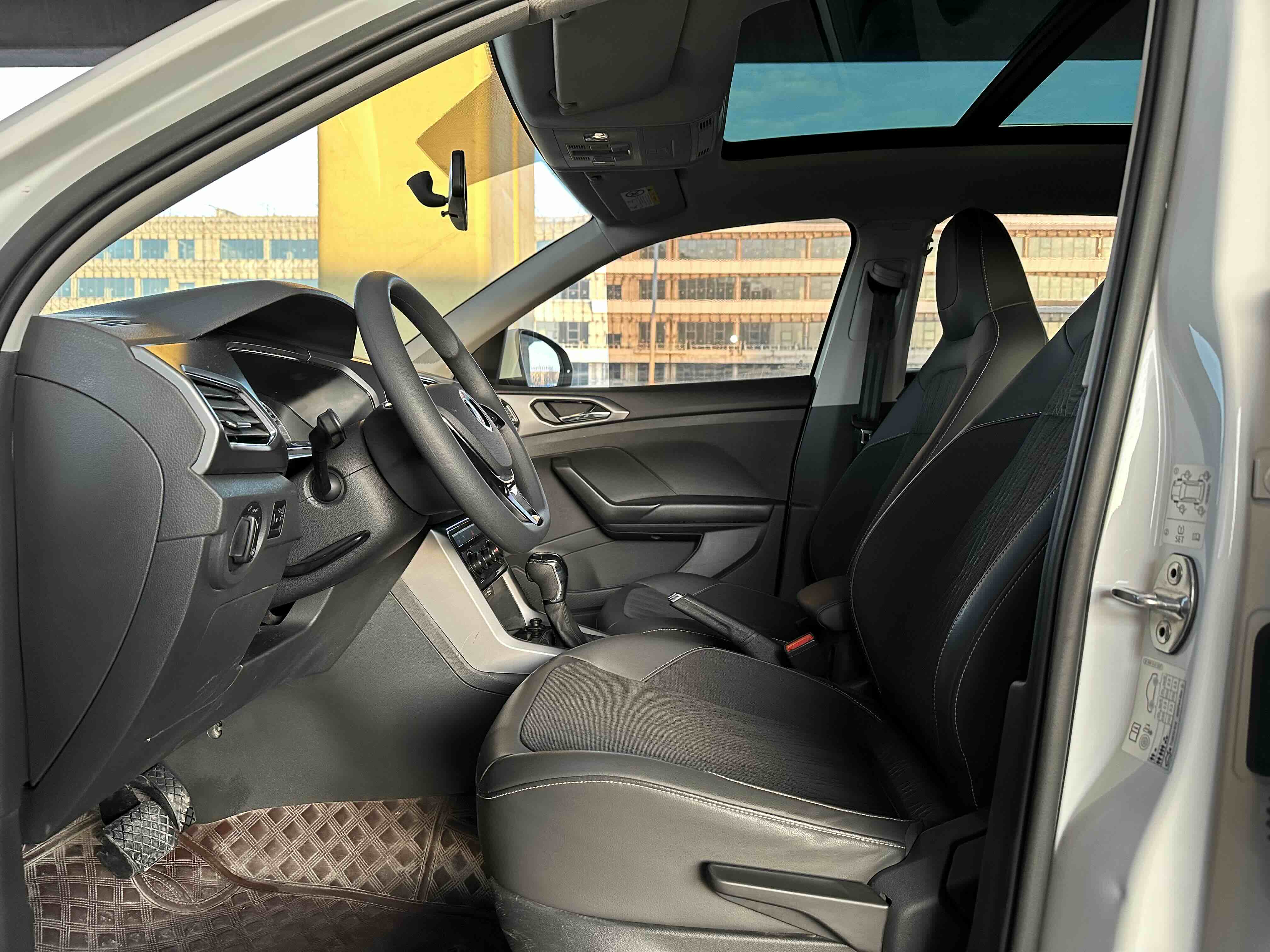 Volkswagen T-Cross 2021 #4 Volkswagen T-Cross 2021 car image #4