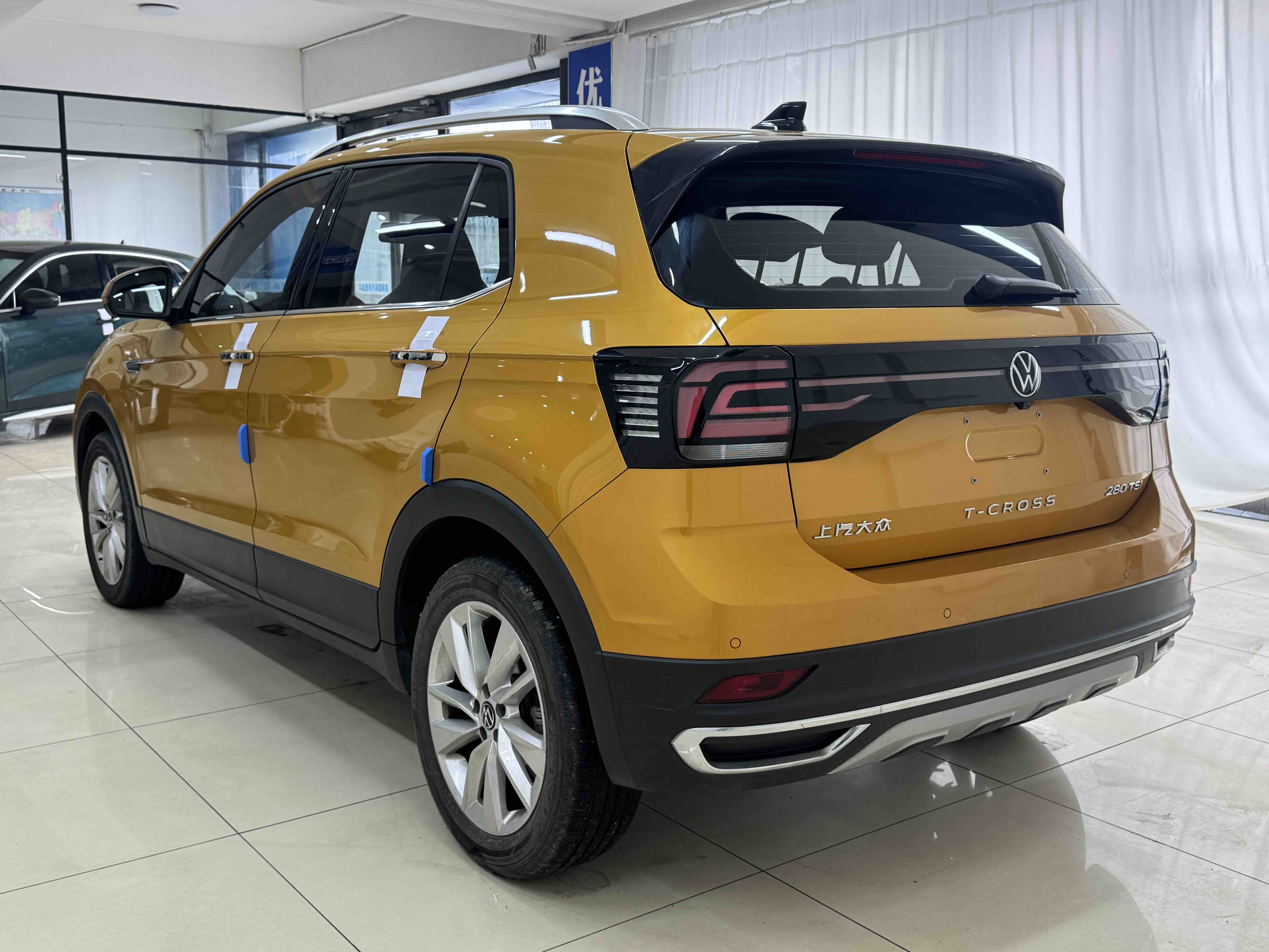 Volkswagen T-Cross 2021 car image #4