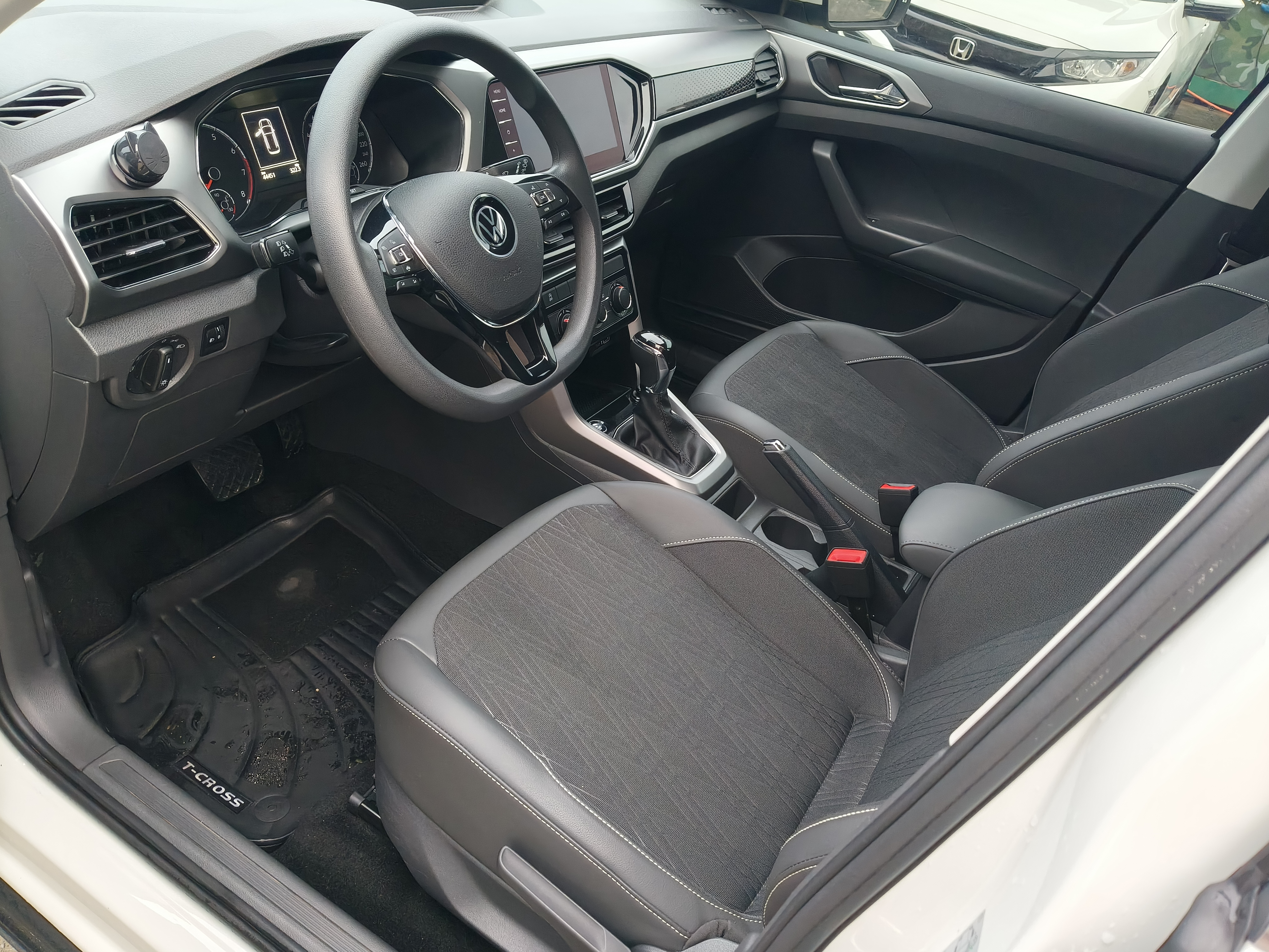 Volkswagen T-Cross 2021 #4 Volkswagen T-Cross 2021 car image #4