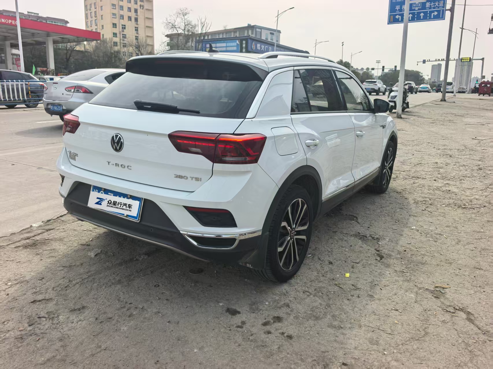 T-Roc 2021 car image #4