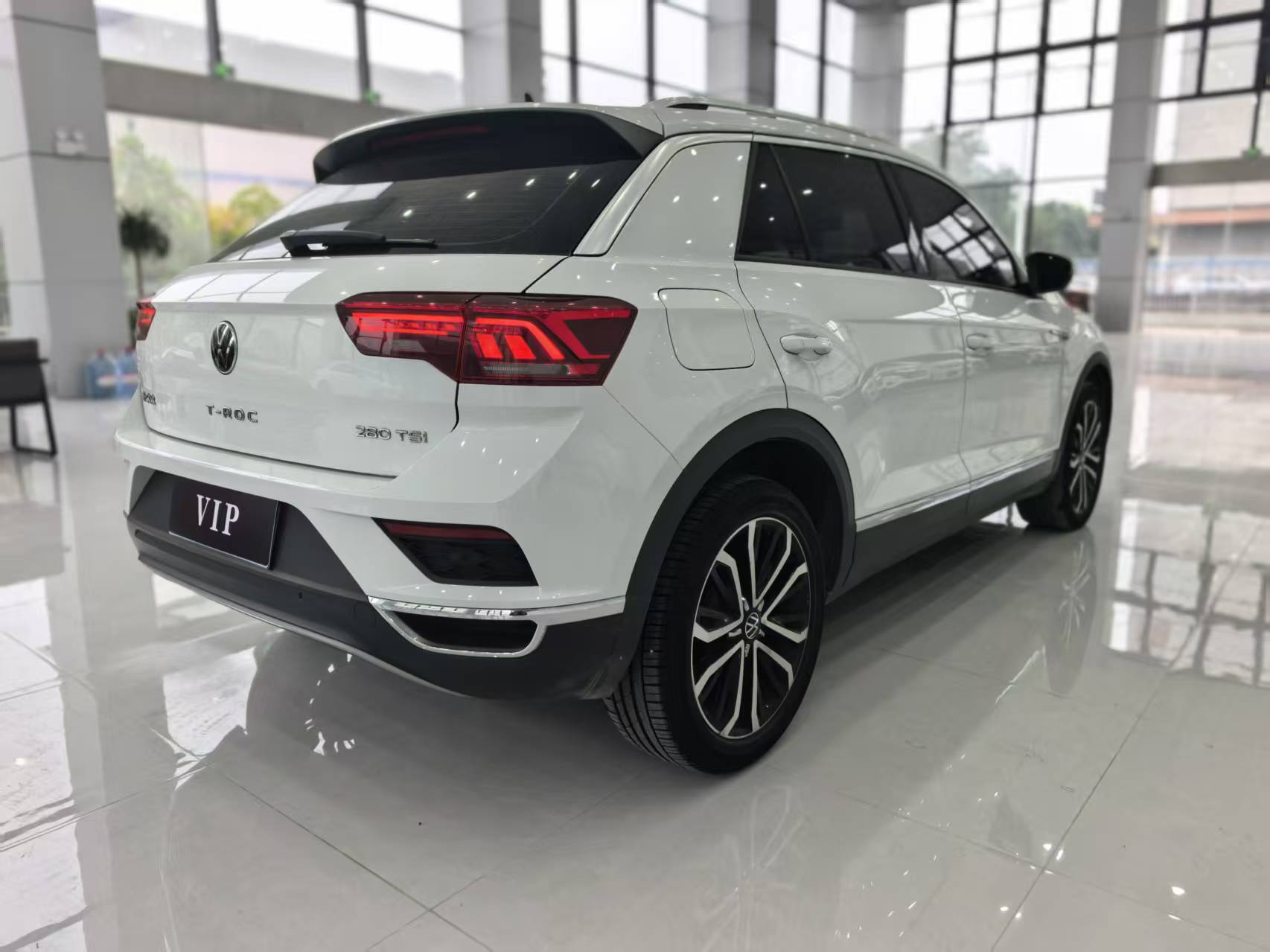 T-Roc 2022 car image #4