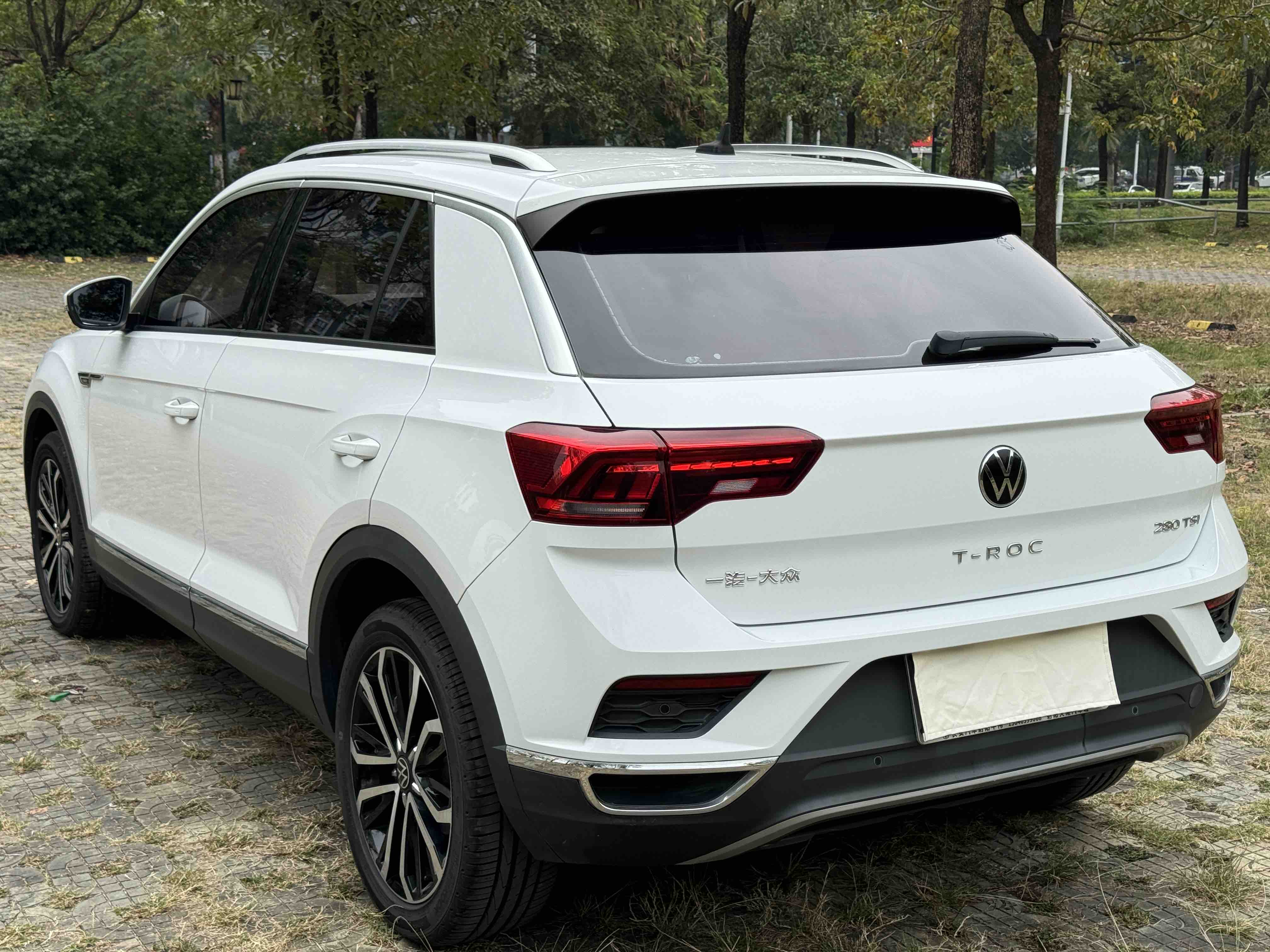 Volkswagen T-Roc 2021 #4 Volkswagen T-Roc 2021 car image #4