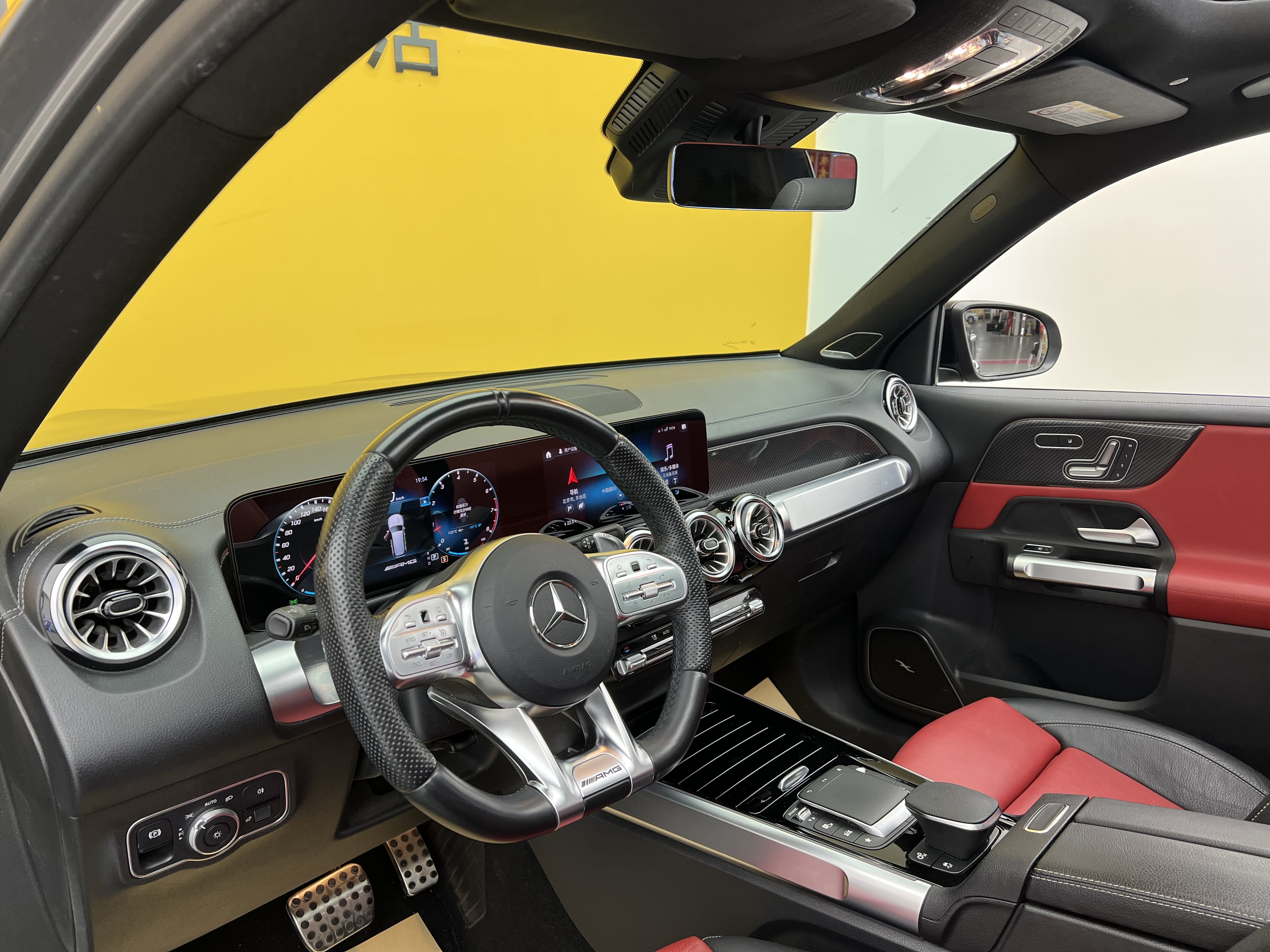 Mercedes-Benz GLB AMG 2021 image de voiture #4