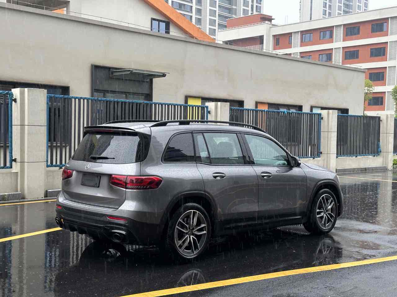 Mercedes-Benz GLB AMG 2021 car image #4