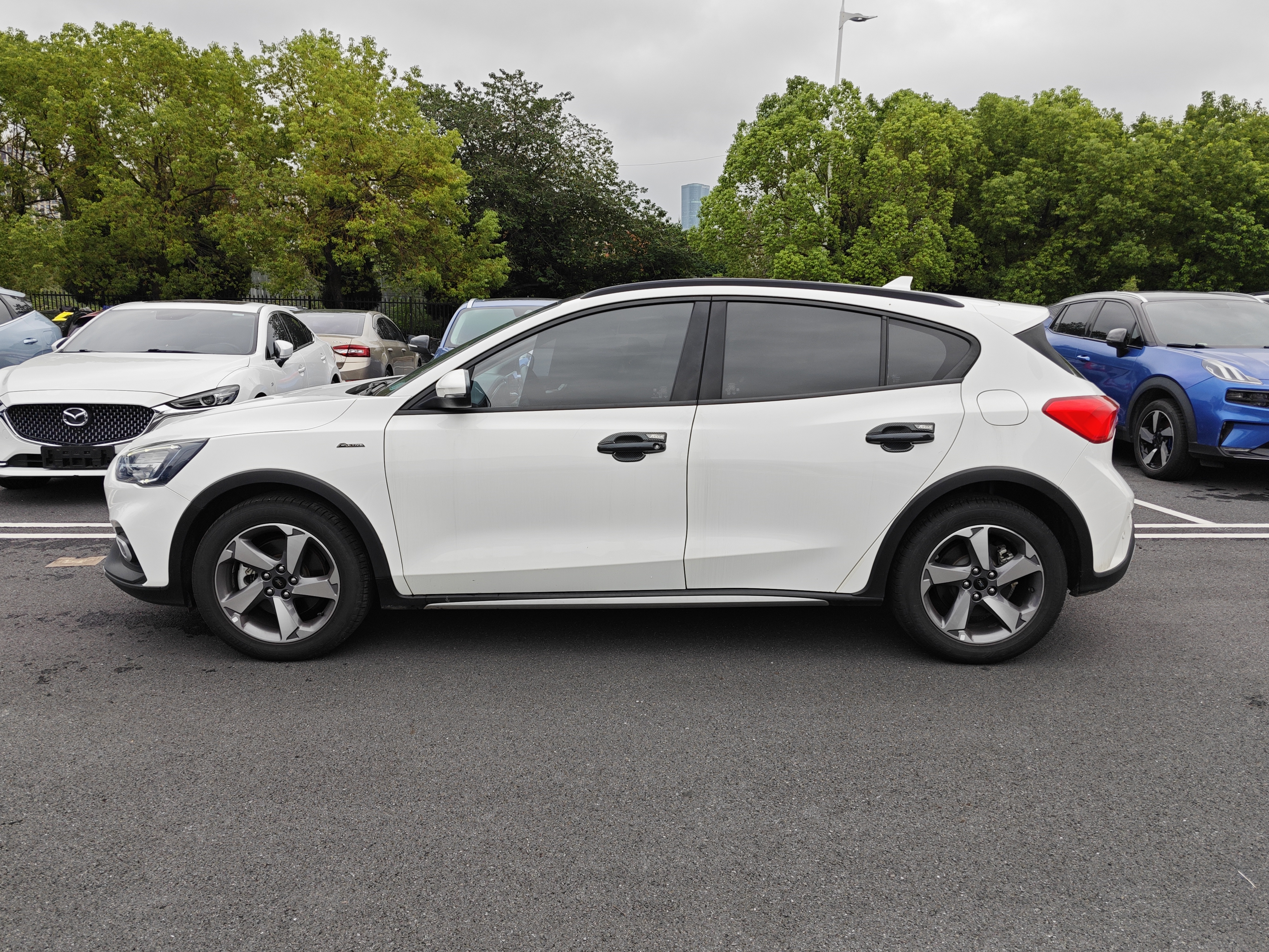 Ford Focus Active 2022 #4 Ford Focus Active 2022 صورة سيارة #4