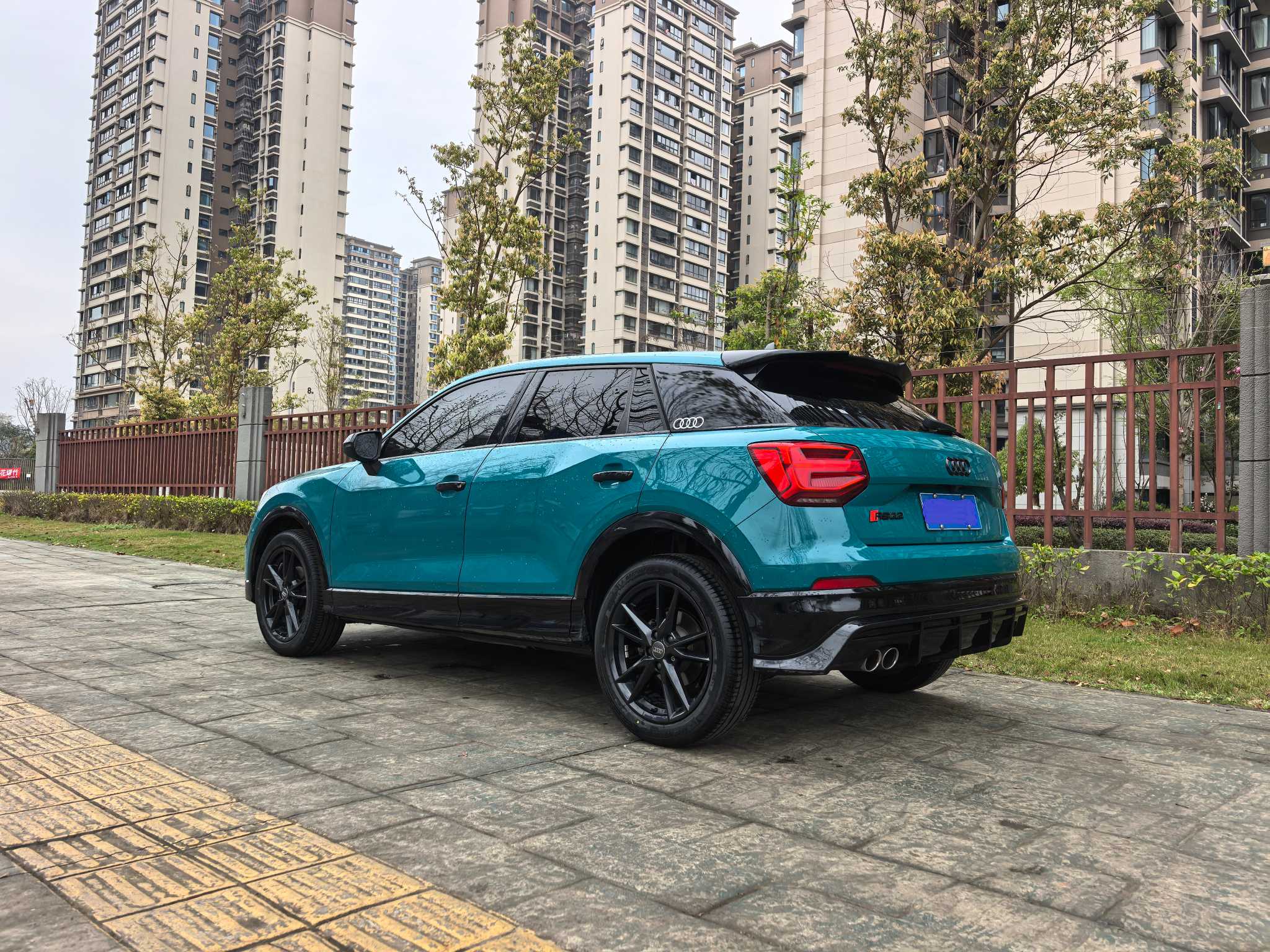 Q2L 2020 car image #4