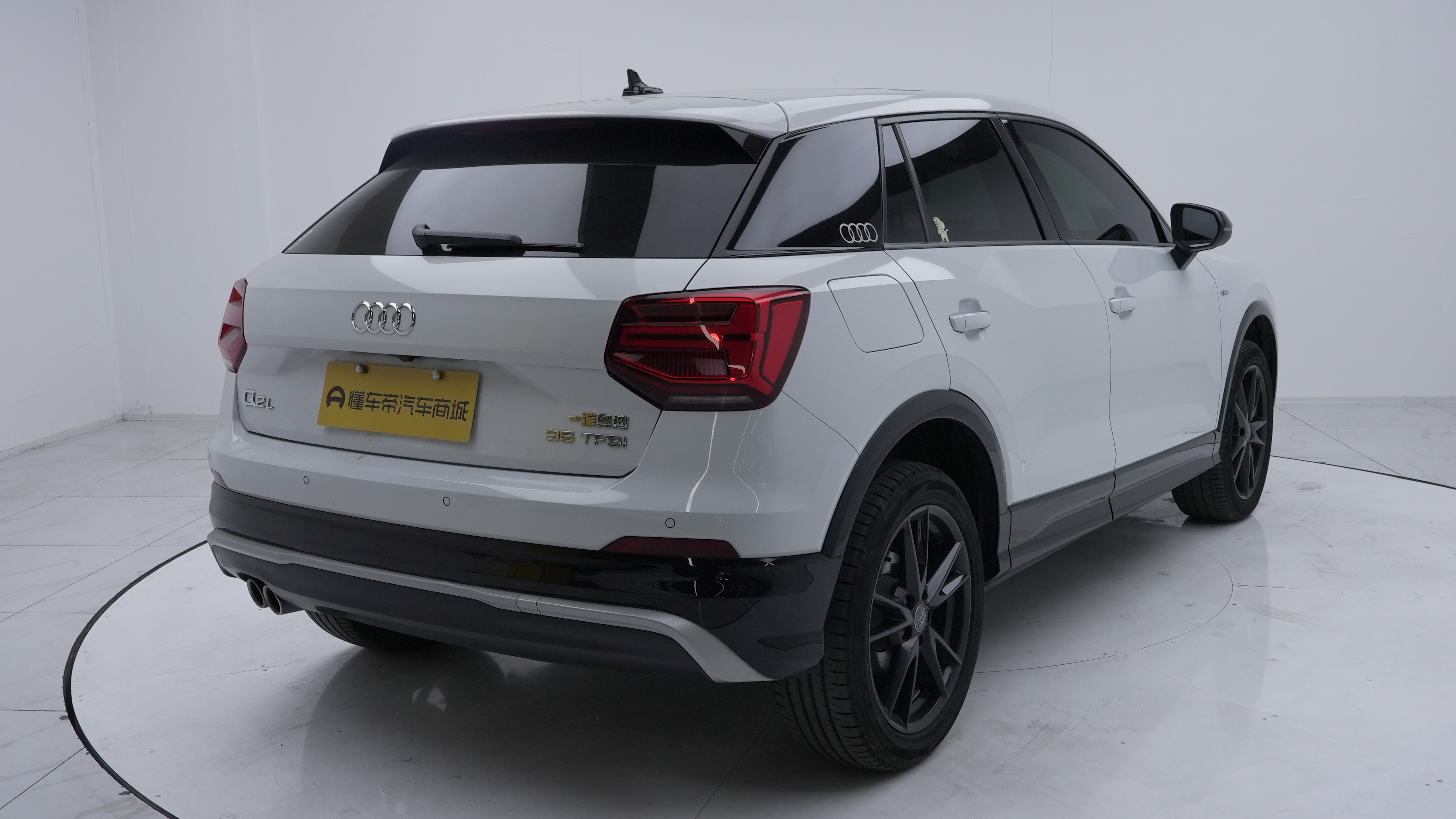 Q2L 2021 #4 Q2L 2021 car image #4