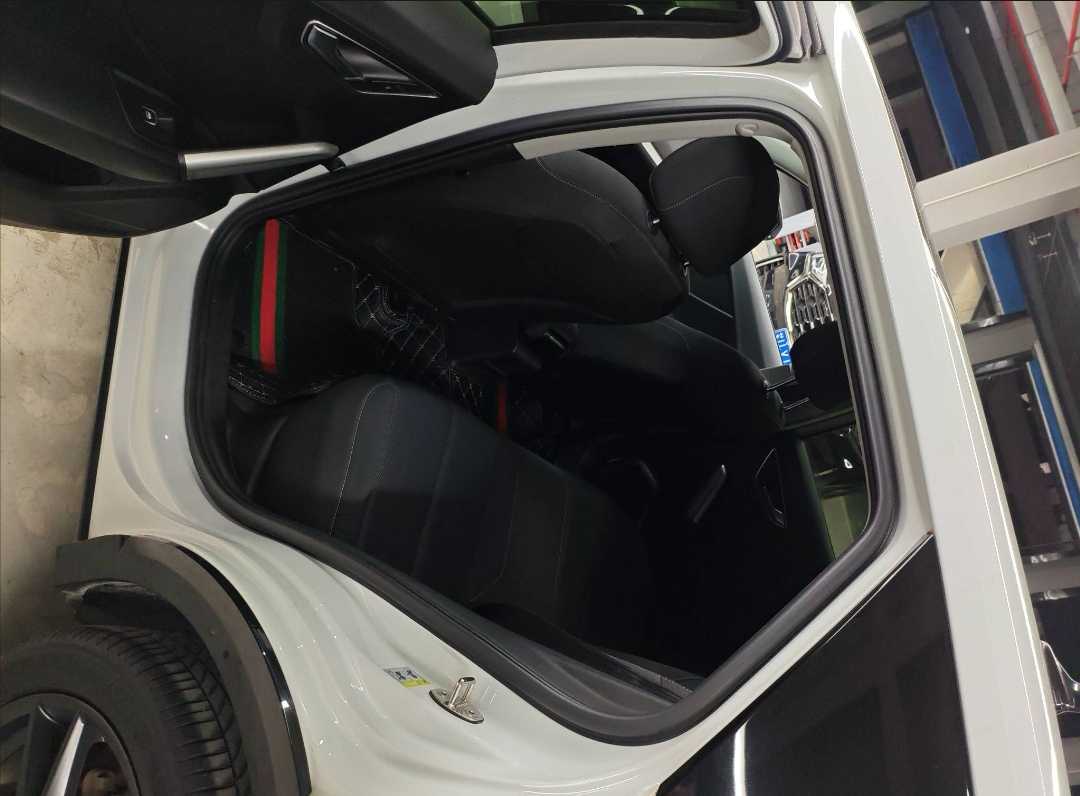 Q2L 2021 #4 Q2L 2021 car image #4