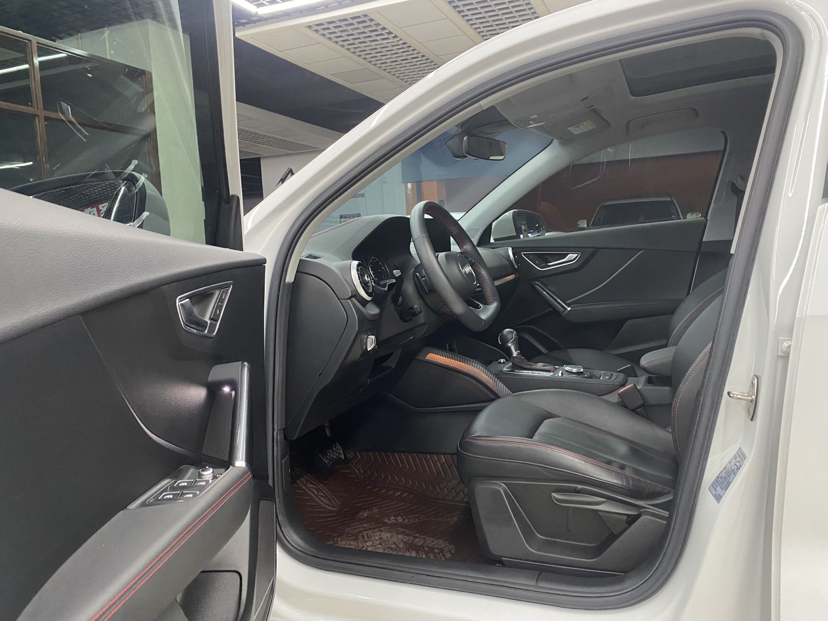Audi Q2L 2023 #4 Audi Q2L 2023 car image #4