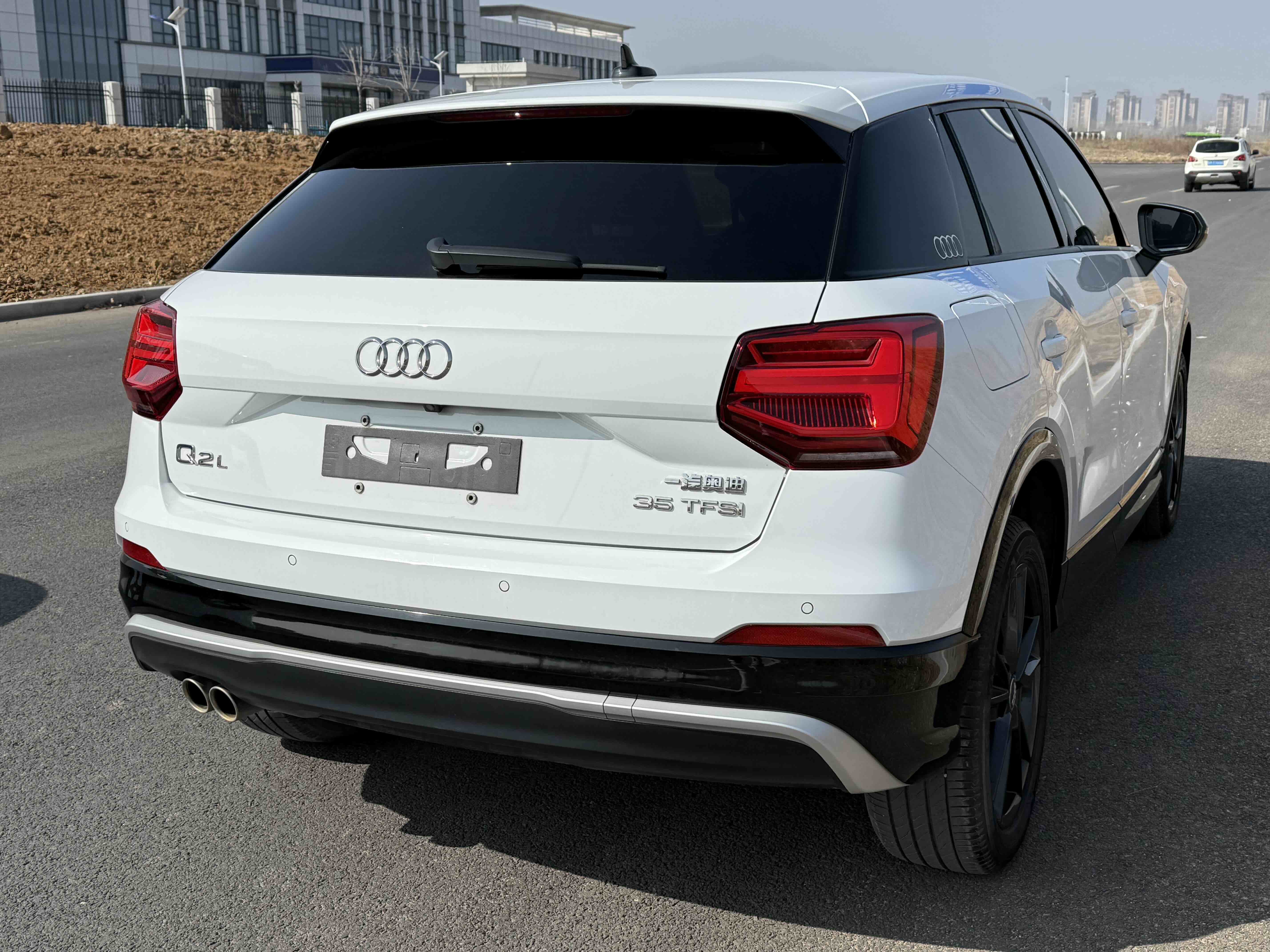 Q2L 2021 car image #4
