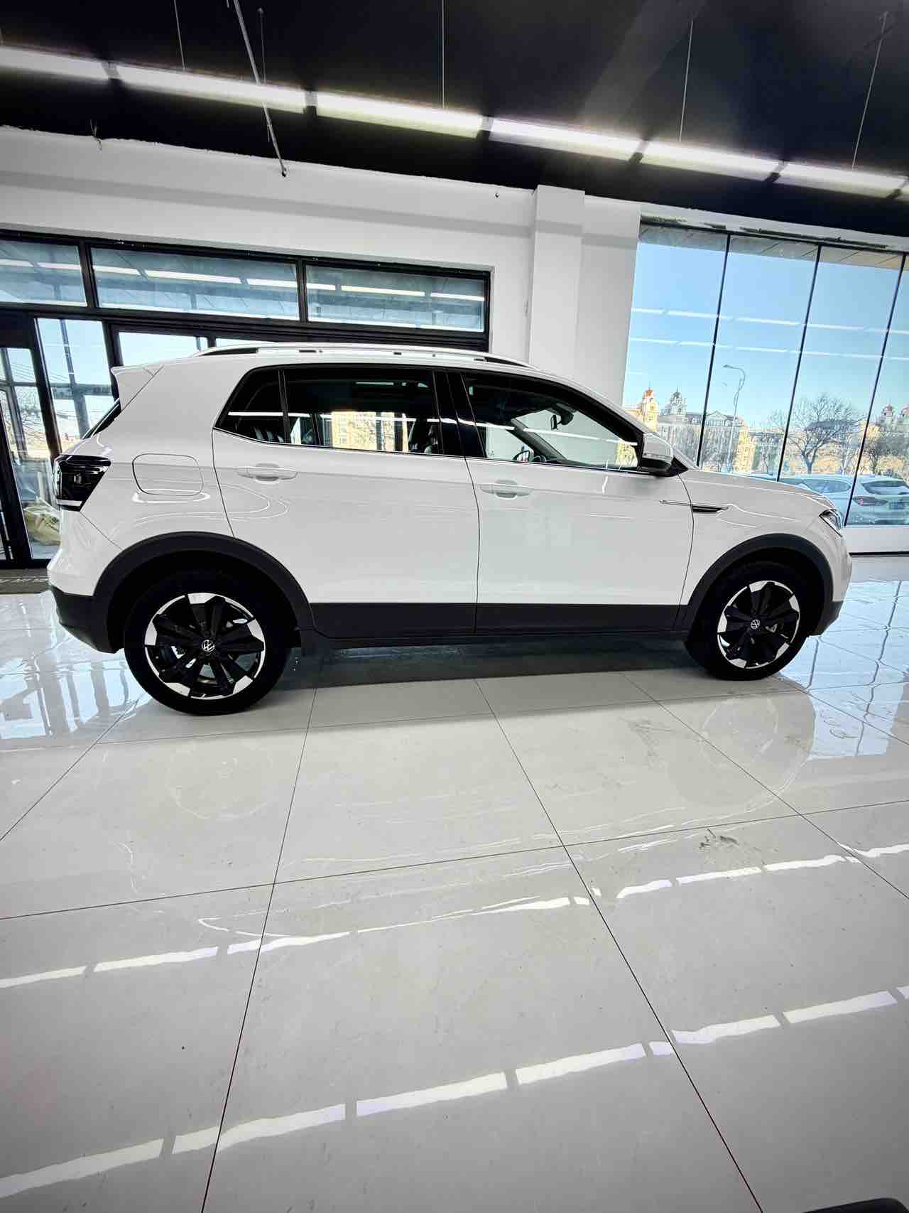 探影 2022 汽车图片 #4