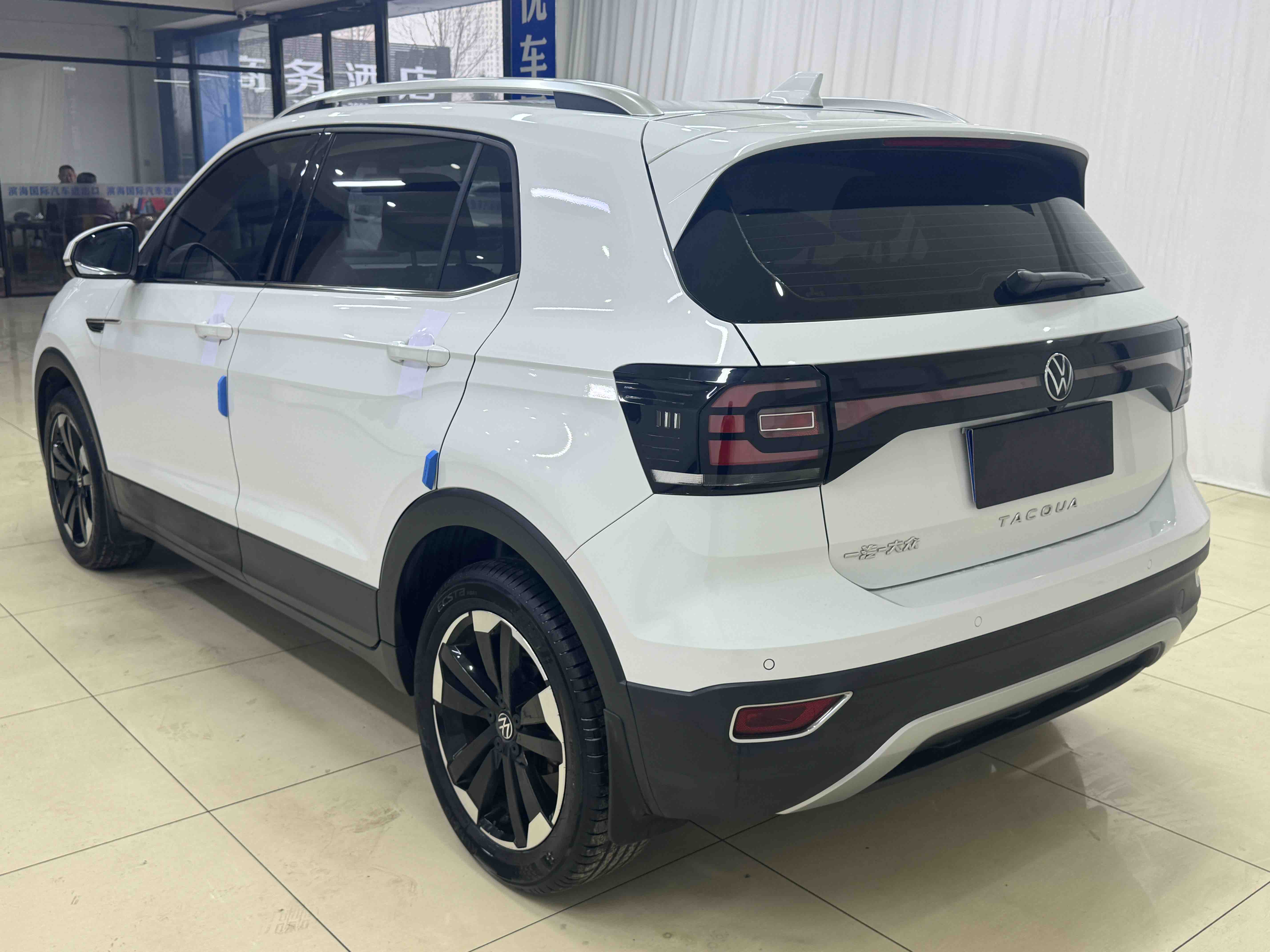 Tacqua 2022 car image #4