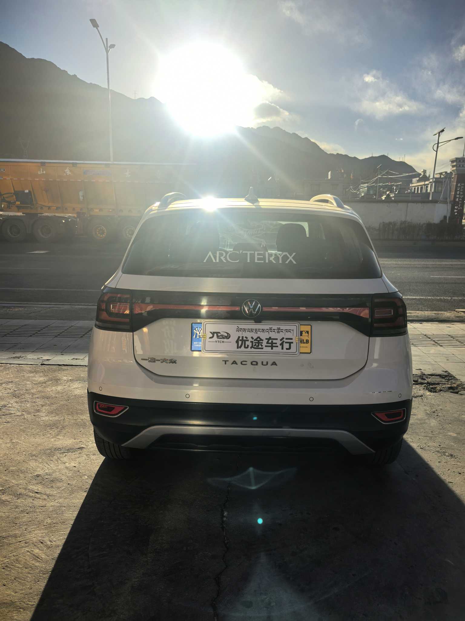 Volkswagen Tacqua 2023 immagine di auto #4