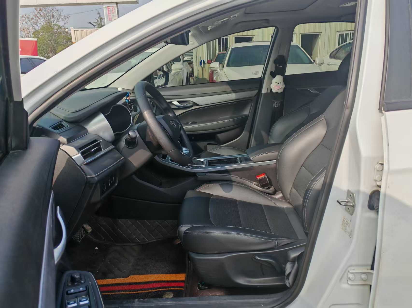Emgrand 2022 #4 Emgrand 2022 car image #4