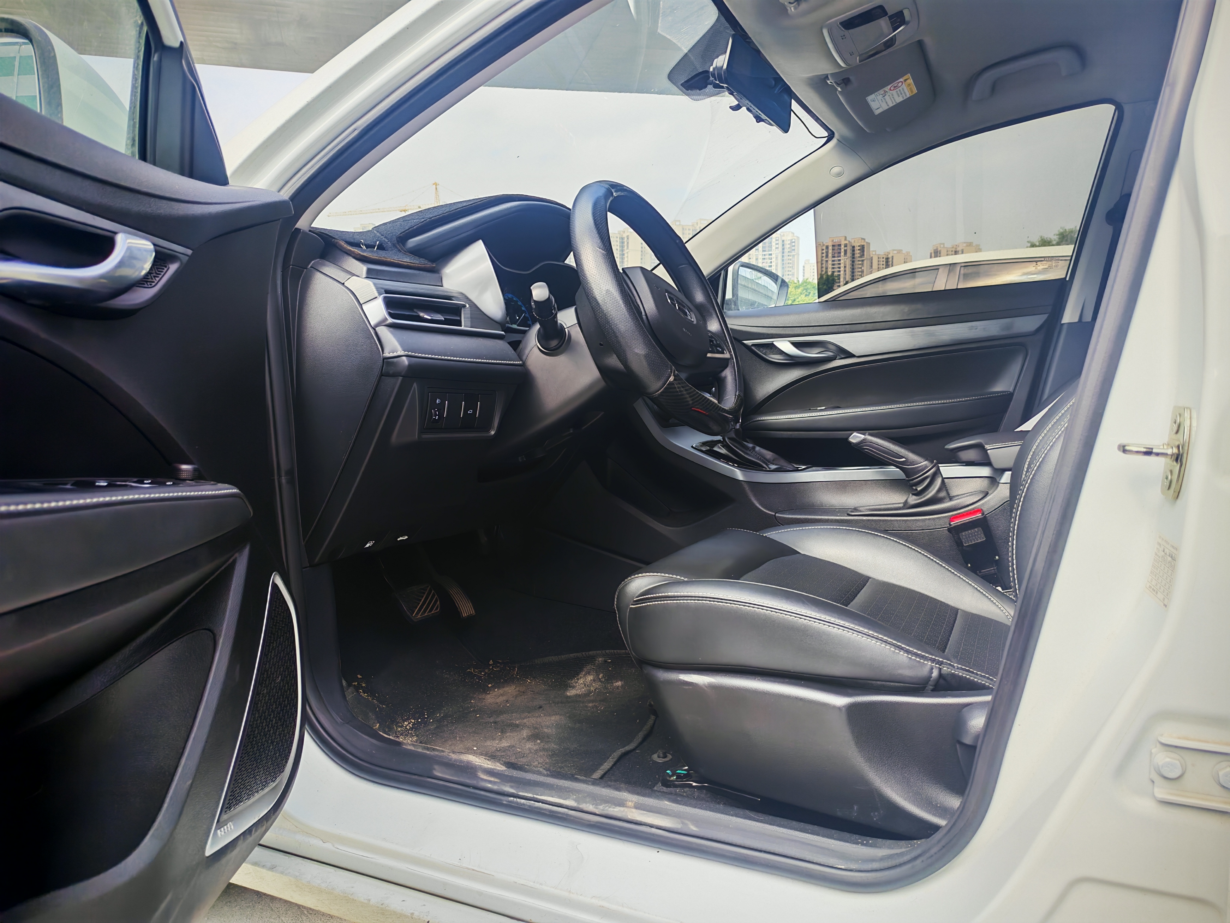 GEELY Emgrand 2022 car image #4