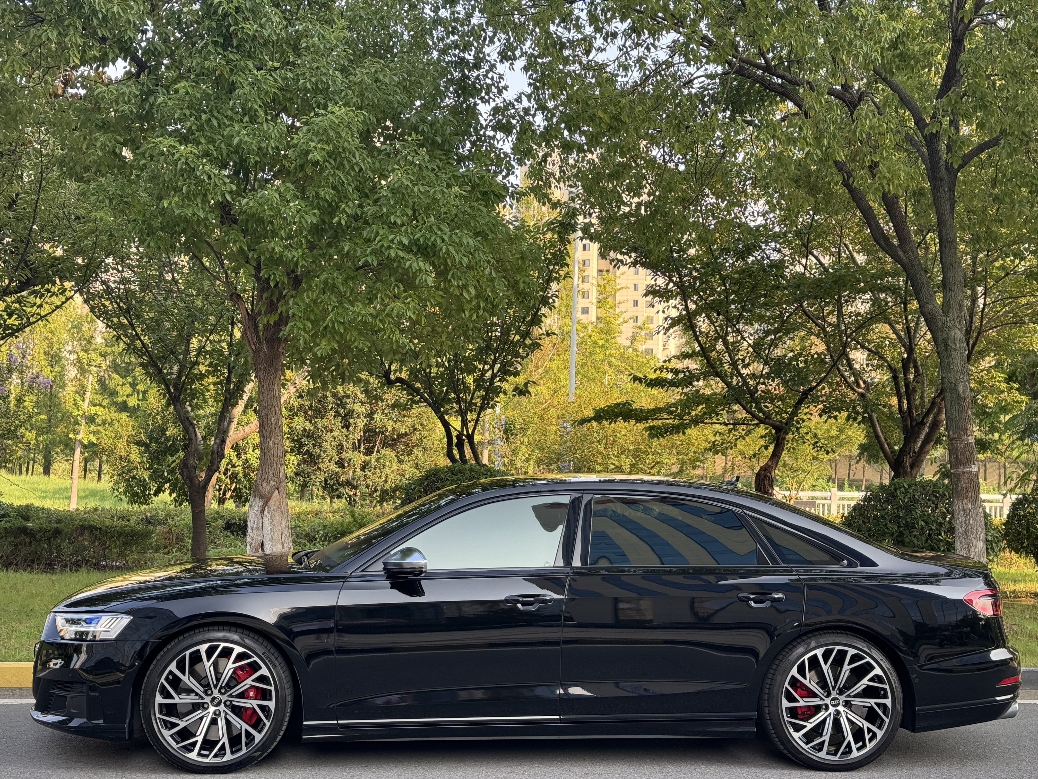 Audi S8 2023 #4 Audi S8 2023 car image #4