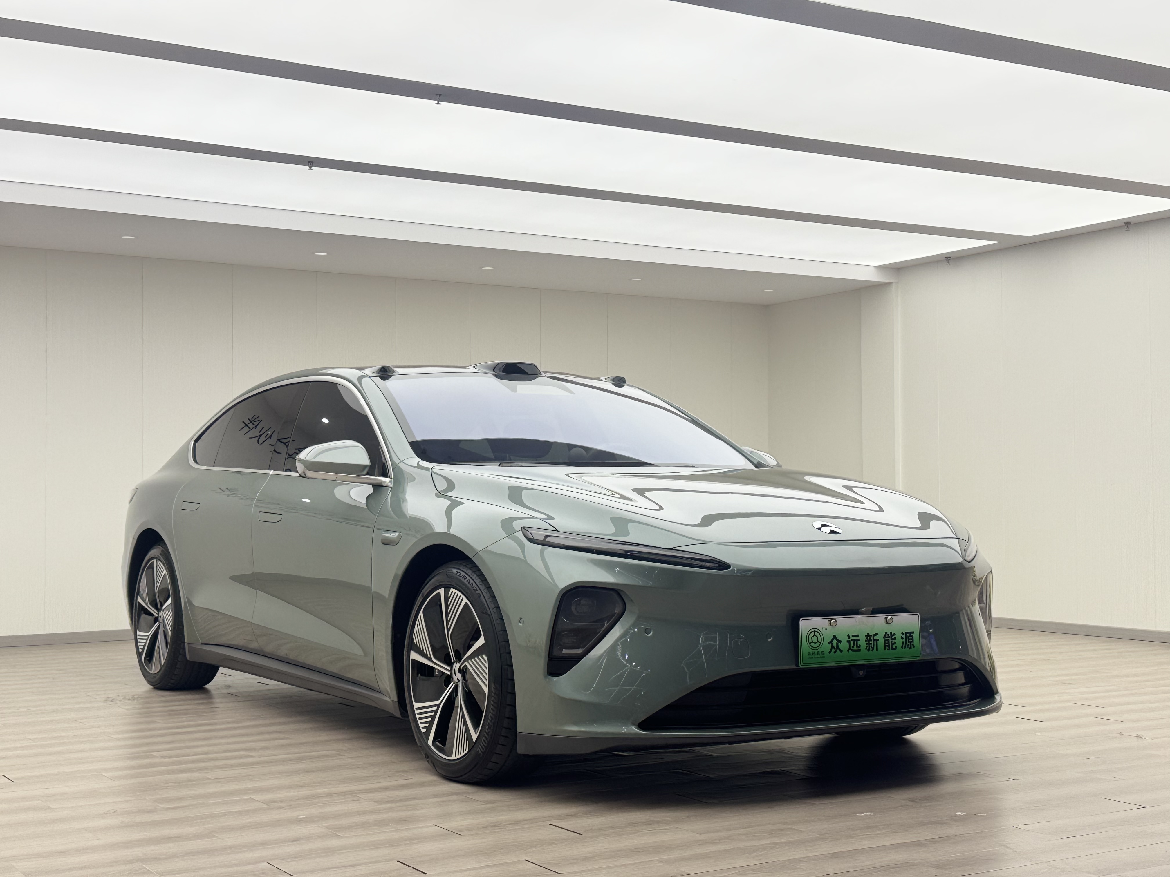 蔚来 蔚来ET7 2022 汽车图片 #4