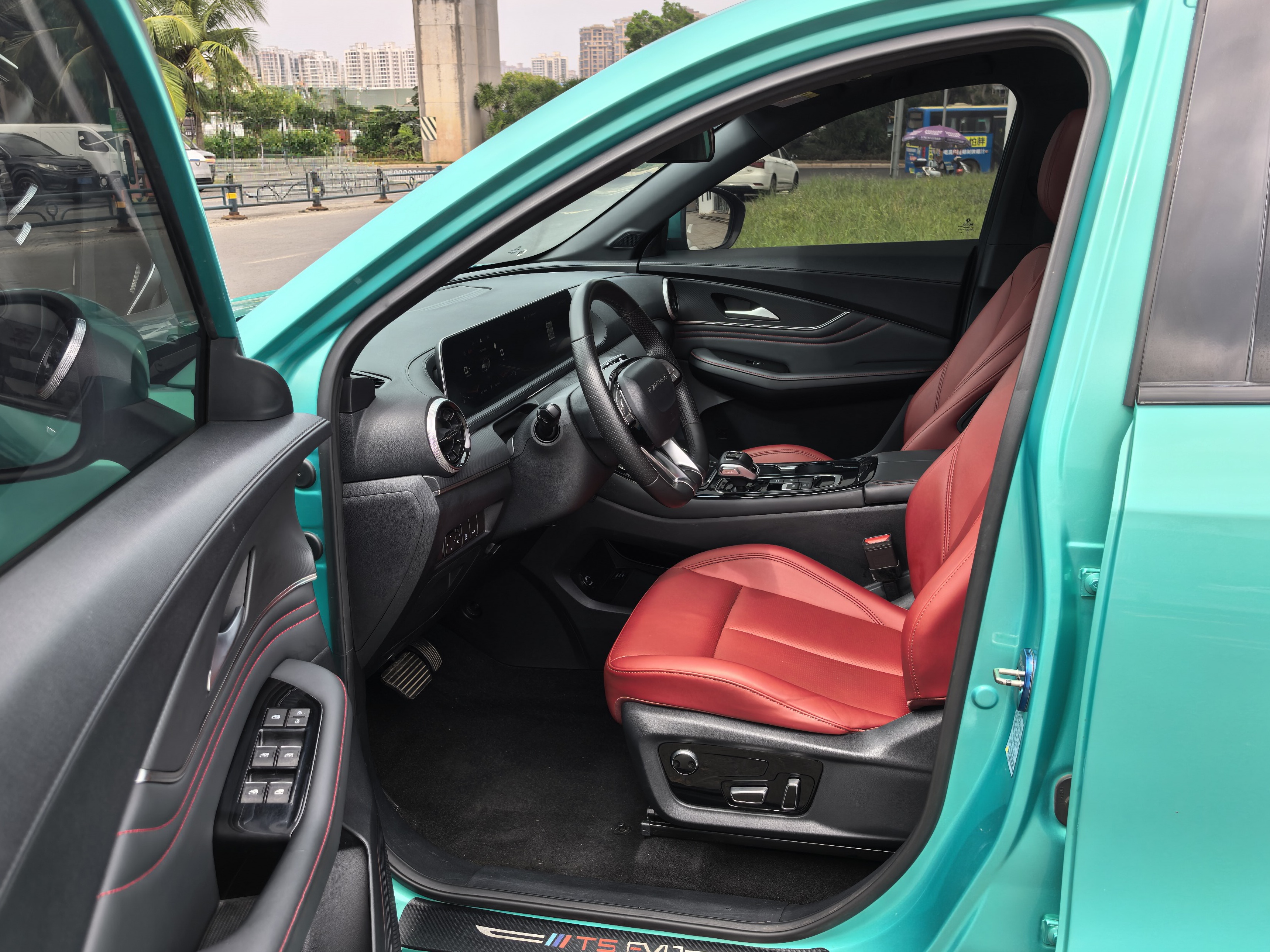 Forthing T5 EVO 2021 car image #4