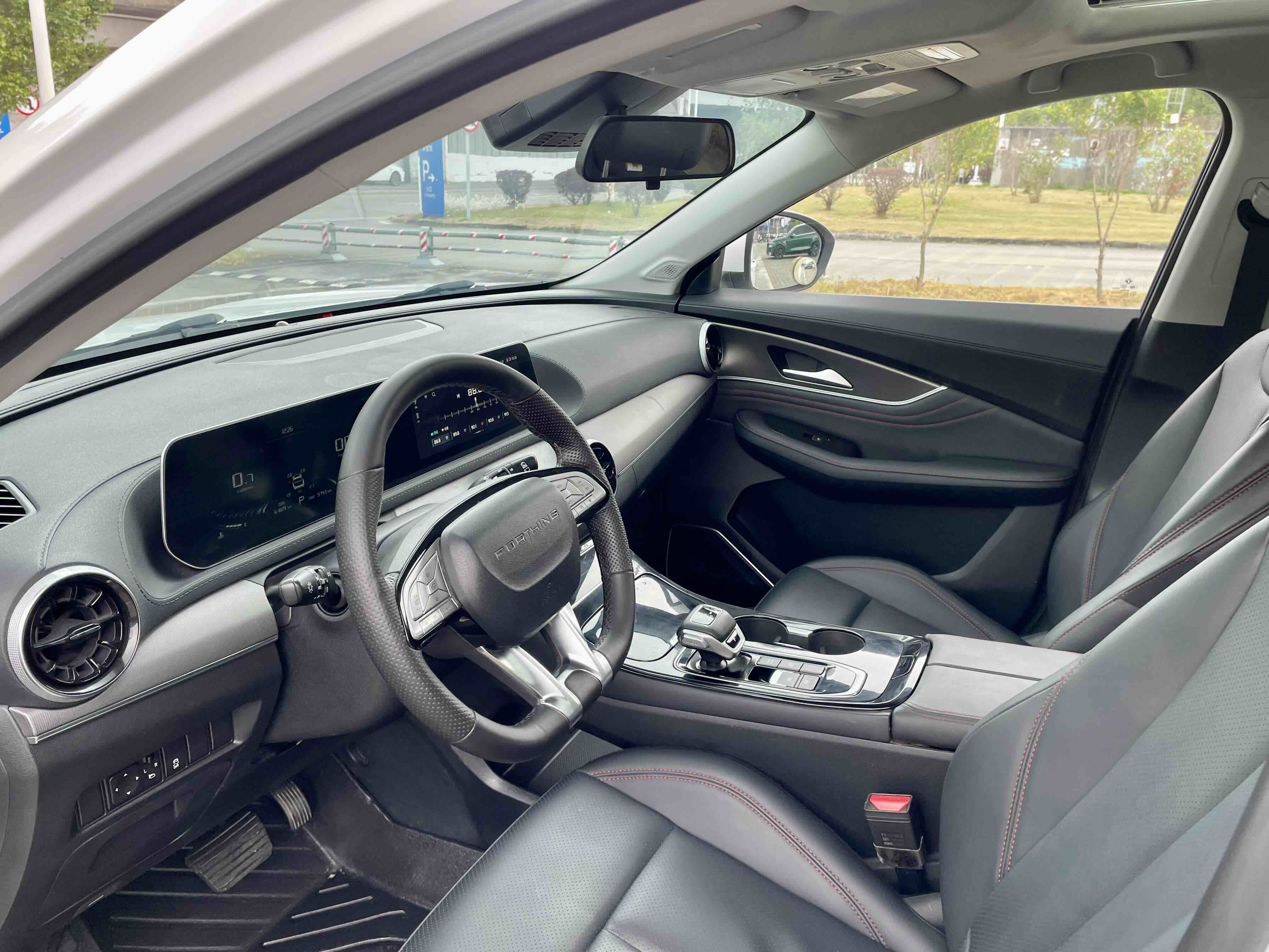 Forthing T5 EVO 2021 #4 Forthing T5 EVO 2021 immagine di auto #4