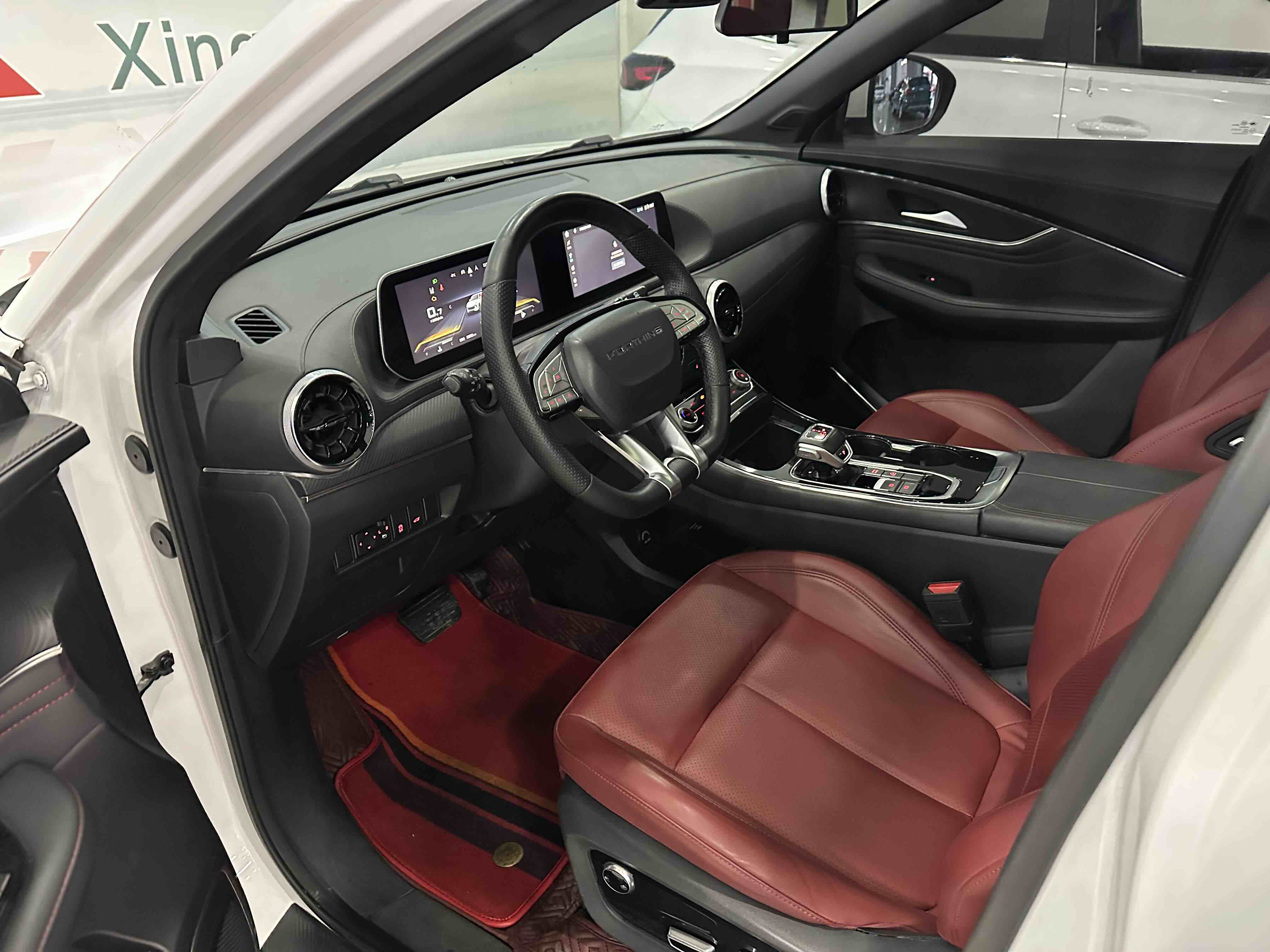 Forthing T5 EVO 2022 #4 Forthing T5 EVO 2022 car image #4