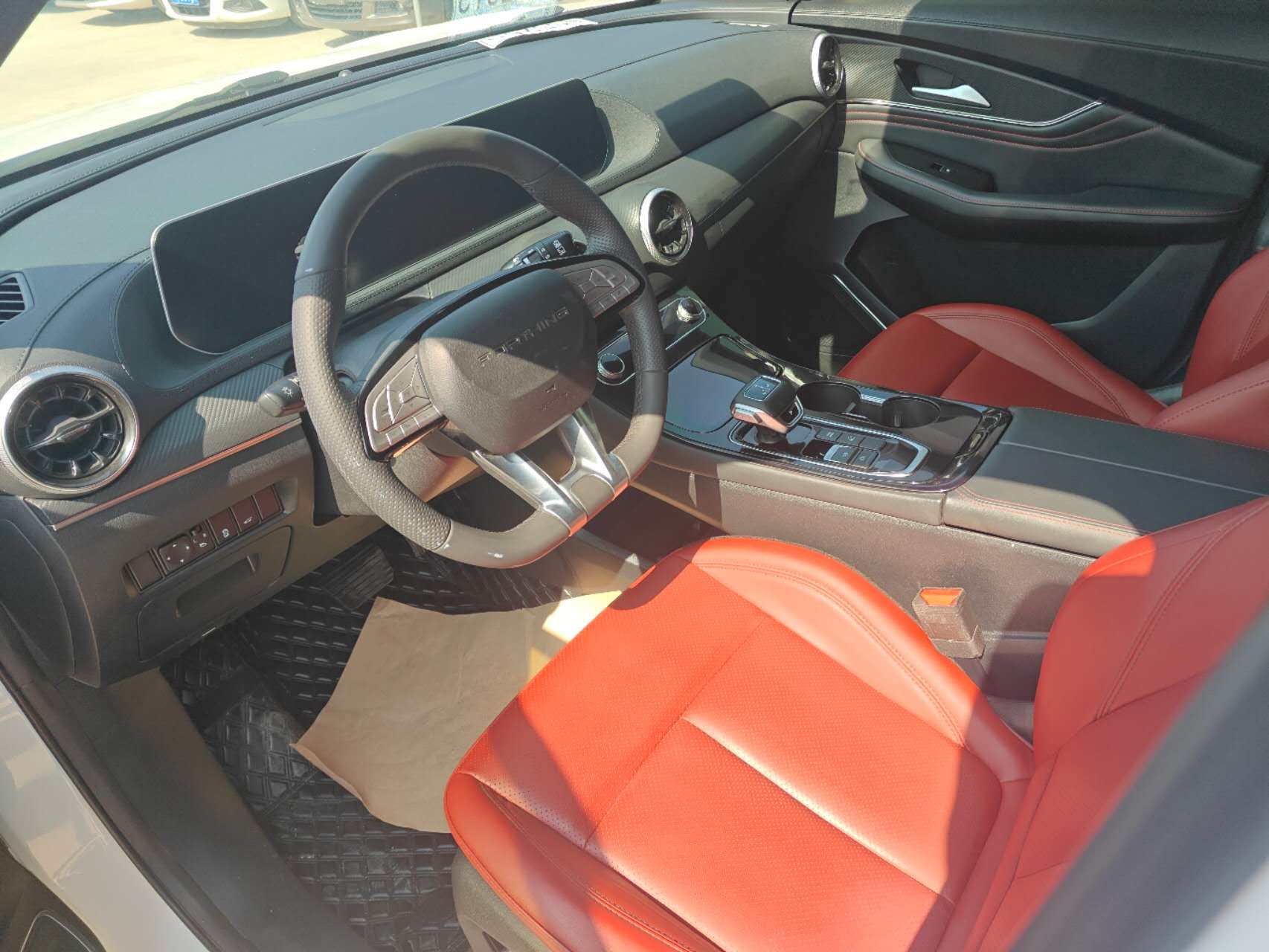 Forthing 2021 car image #4