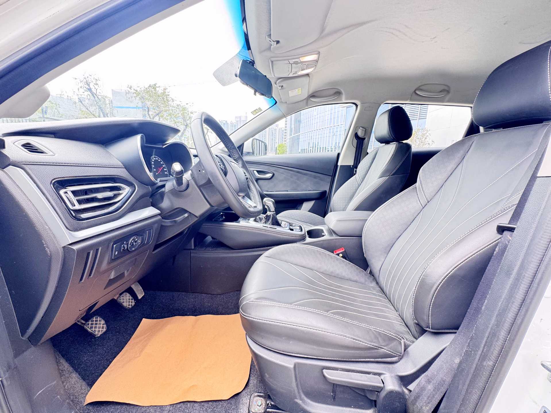 X70M 2020 #4 X70M 2020 car image #4