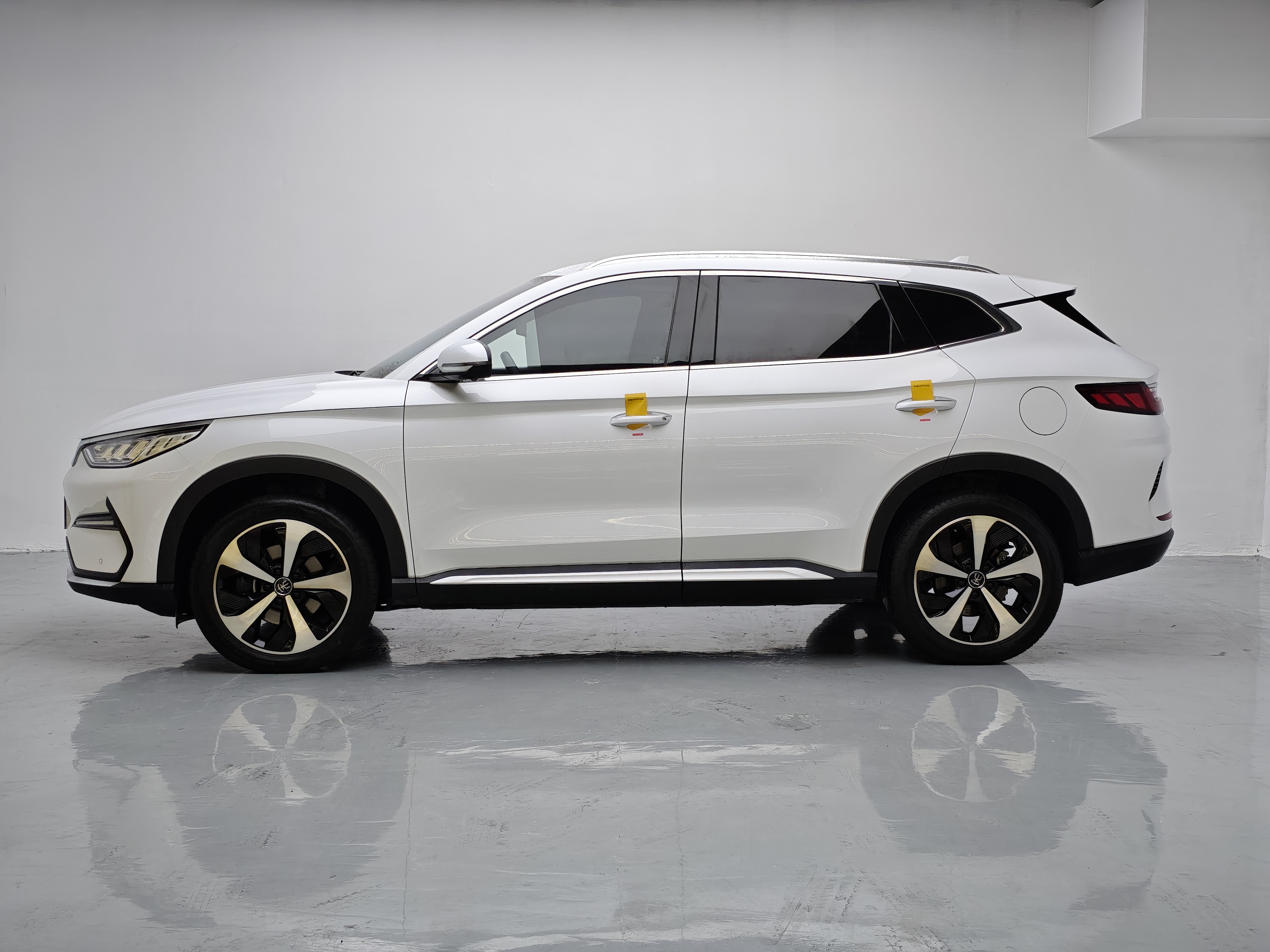 BYD Song Plus New Energy 2023 car image #4